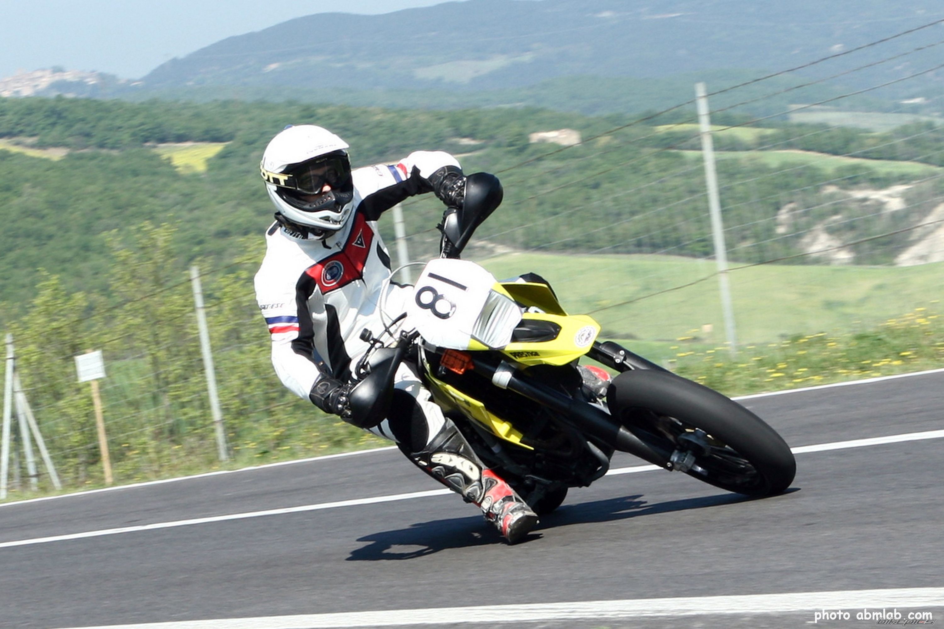 Bike Photo 895179