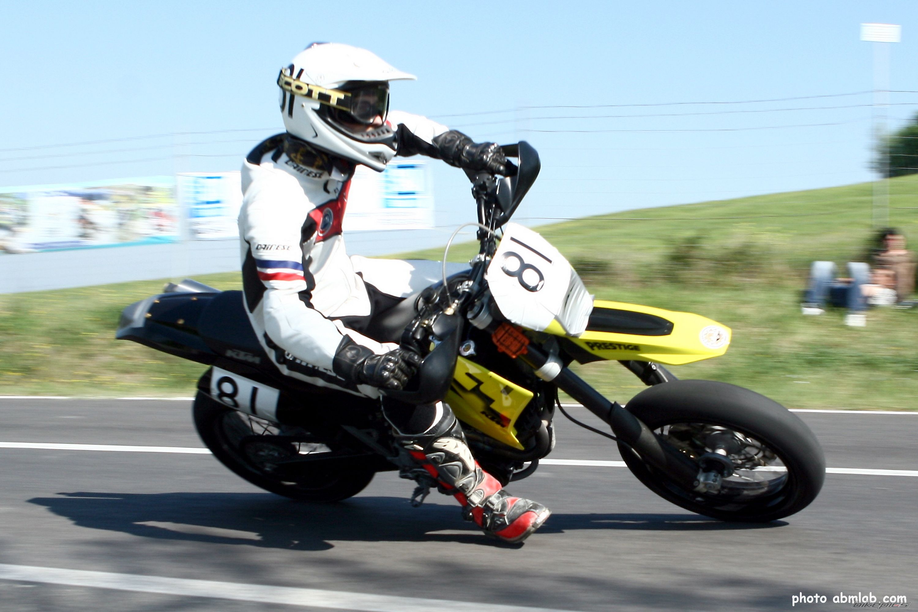 Bike Photo 895187