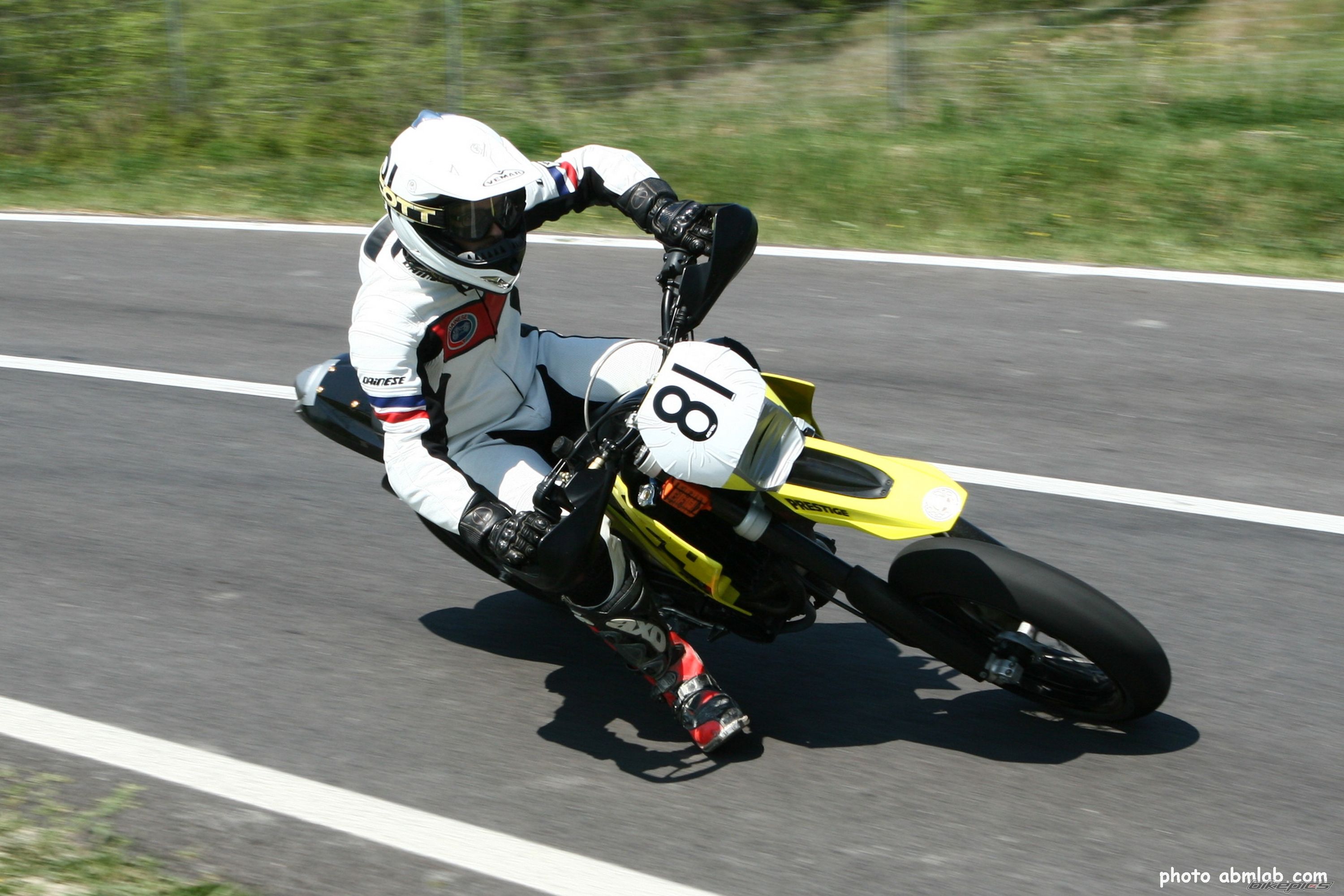 Bike Photo 895189