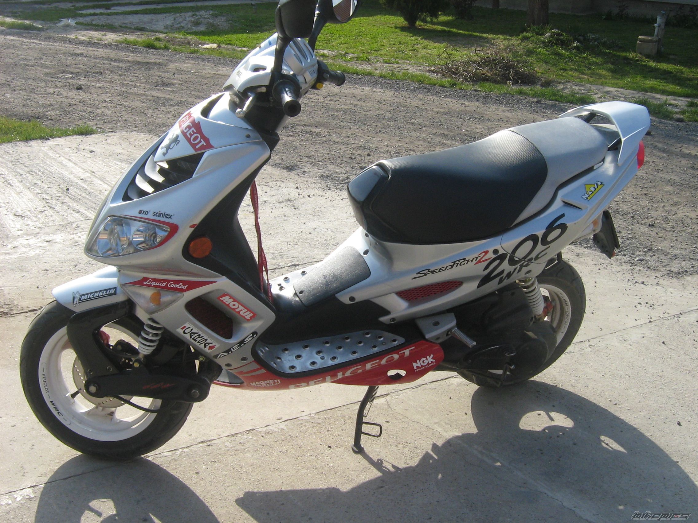 Bike Photo 895413