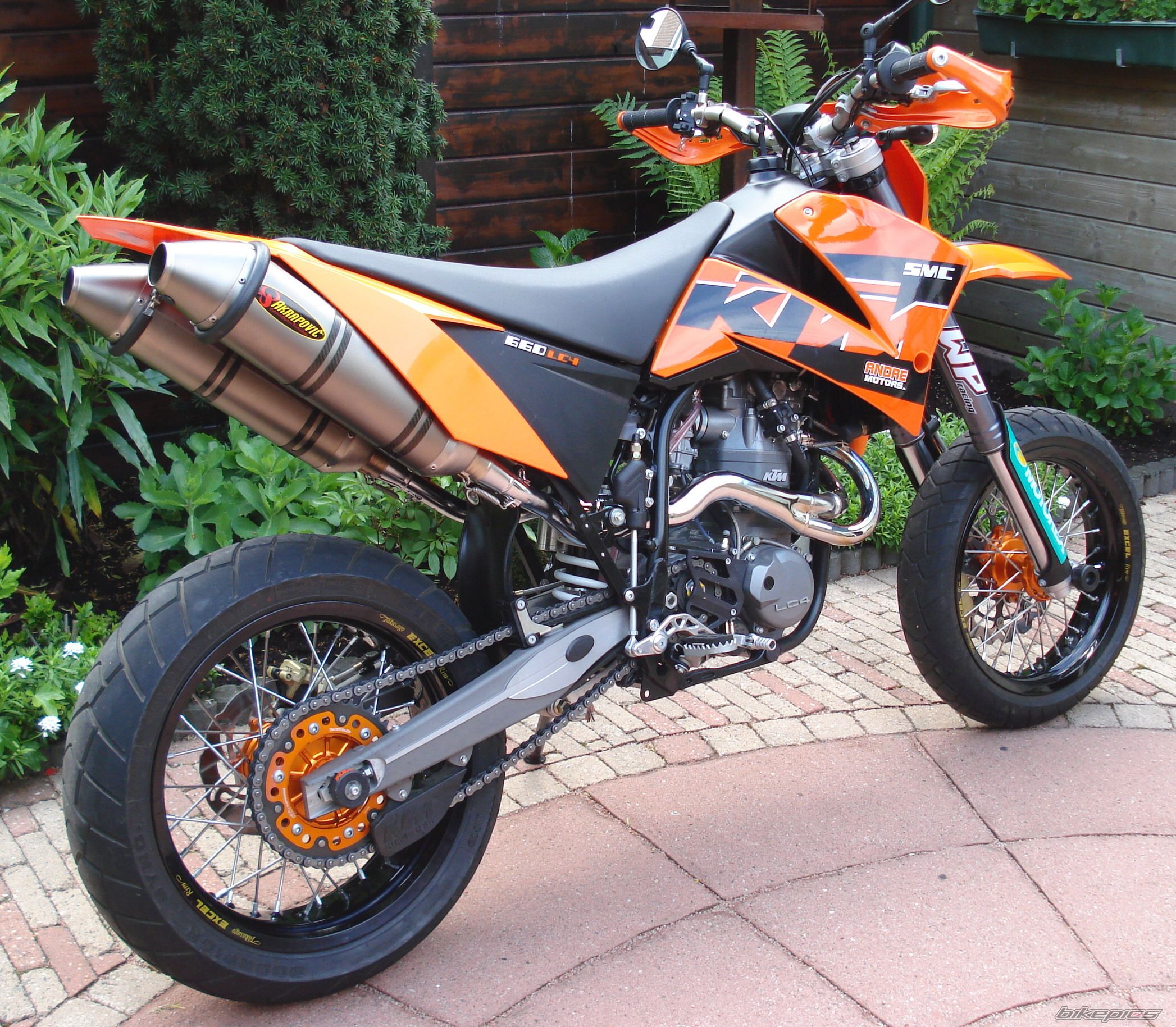 Bike Photo 896033