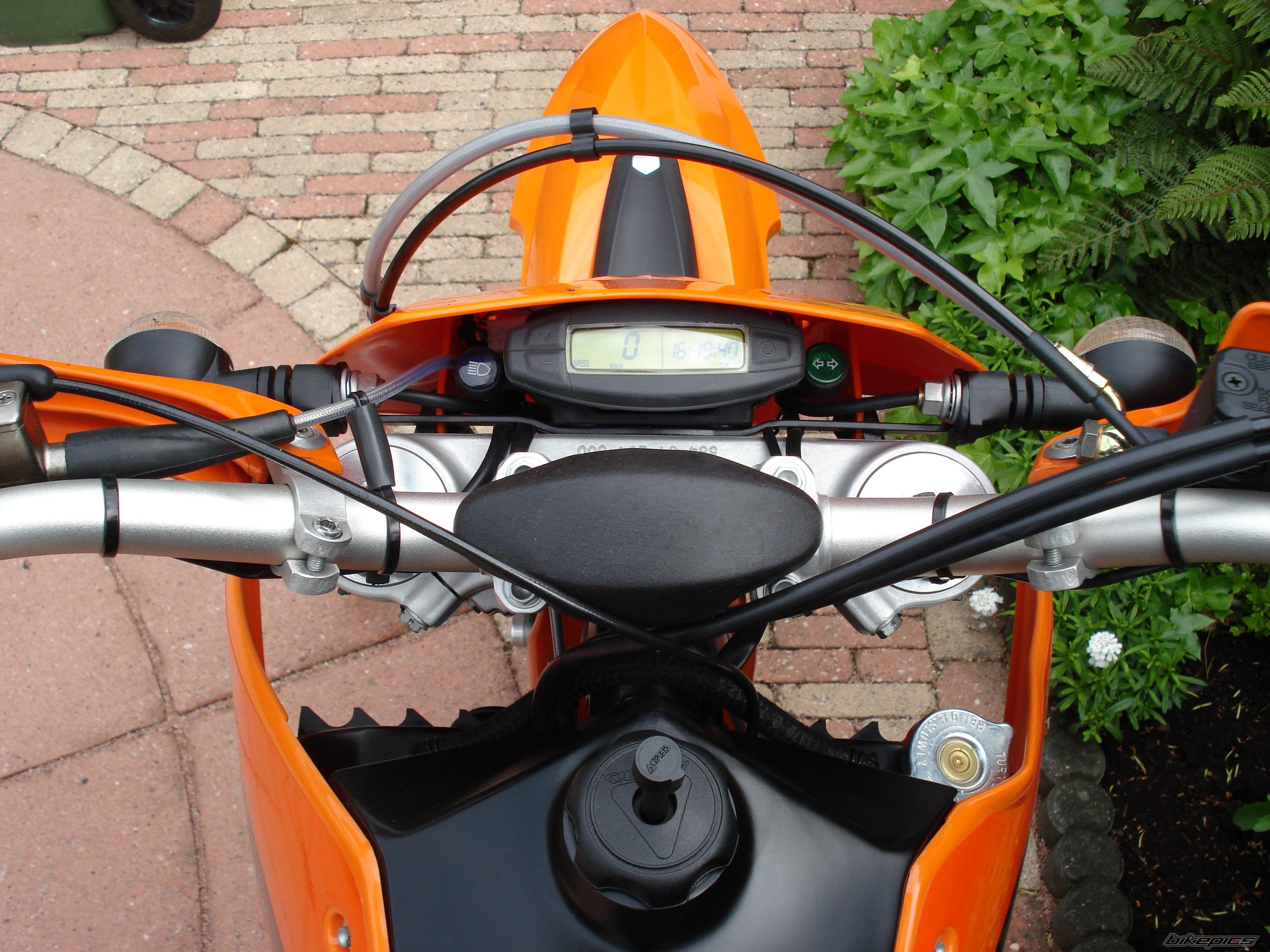 Bike Photo 896037