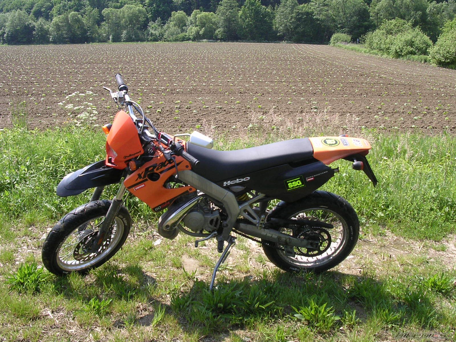 Bike Photo 896211