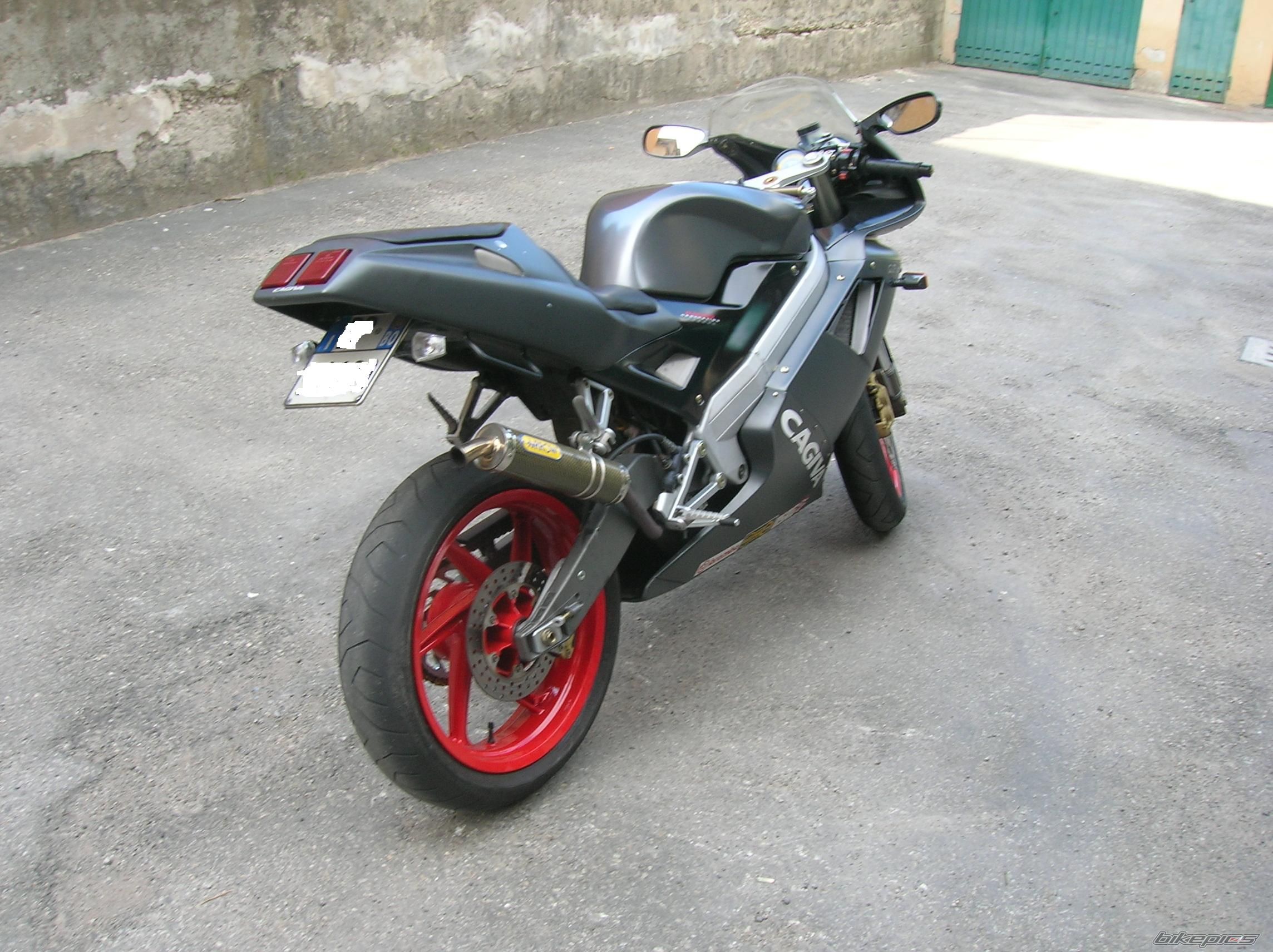 Photo 896252