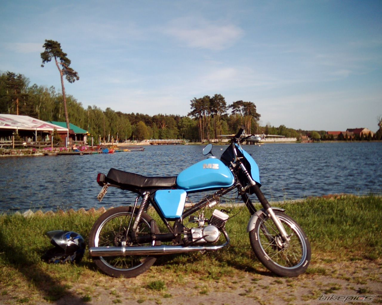 Bike Photo 896680