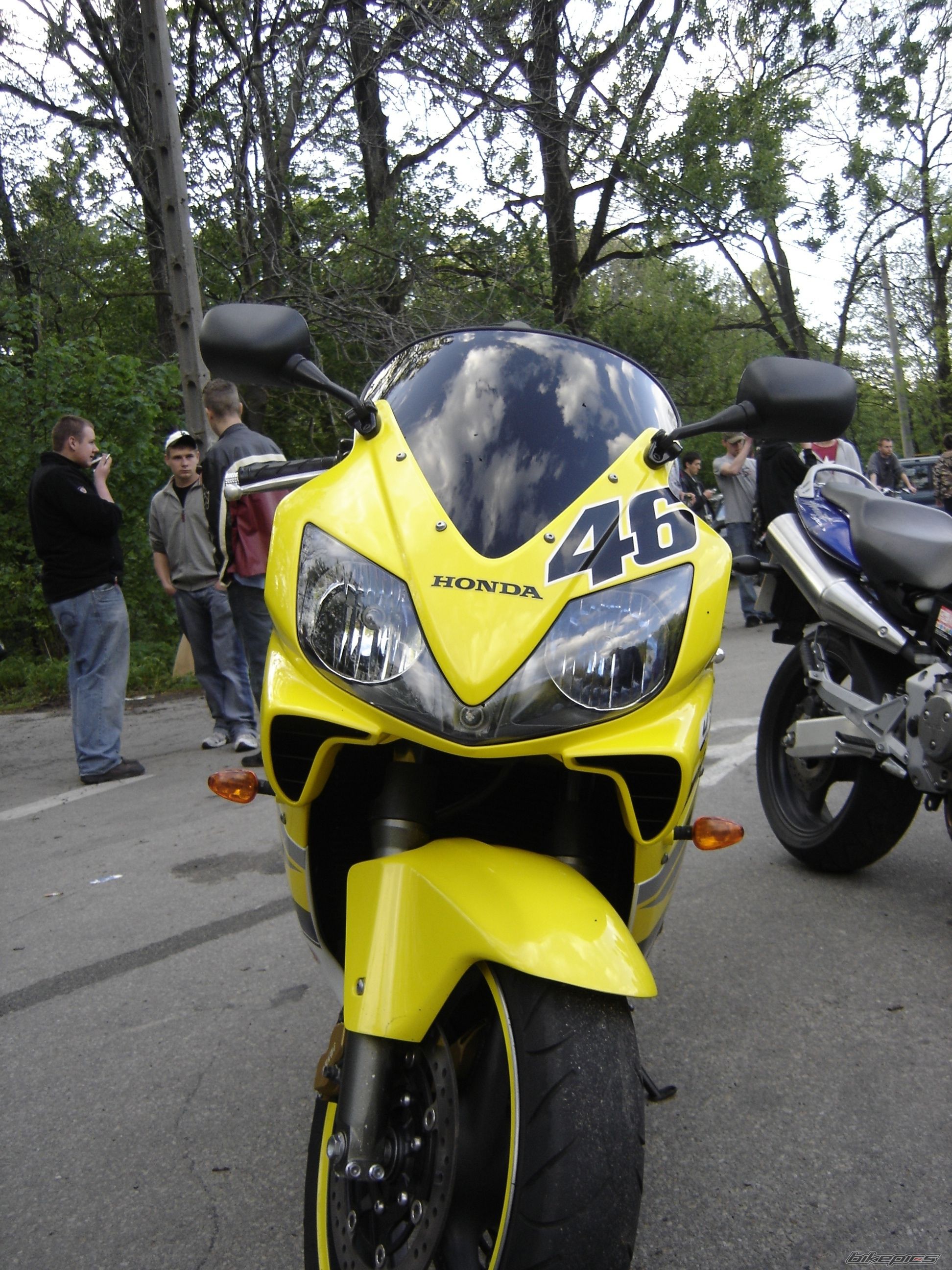 Bike Photo 896711