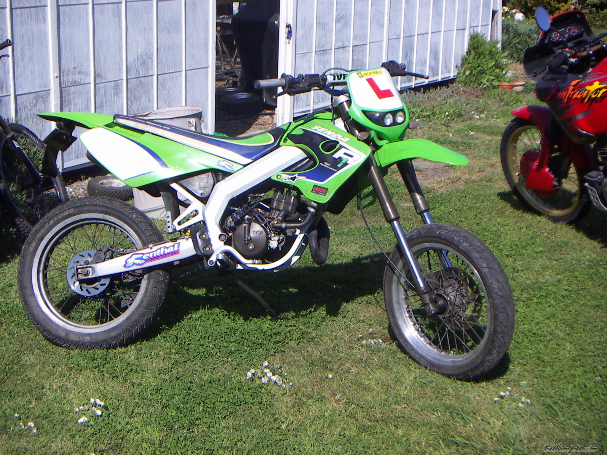 Photo 897210