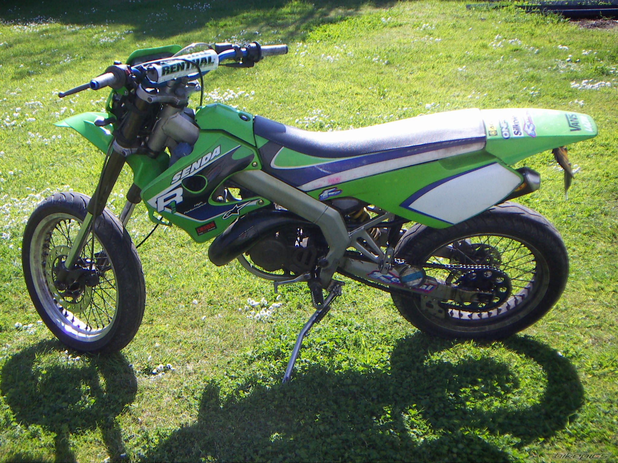 Photo 897211