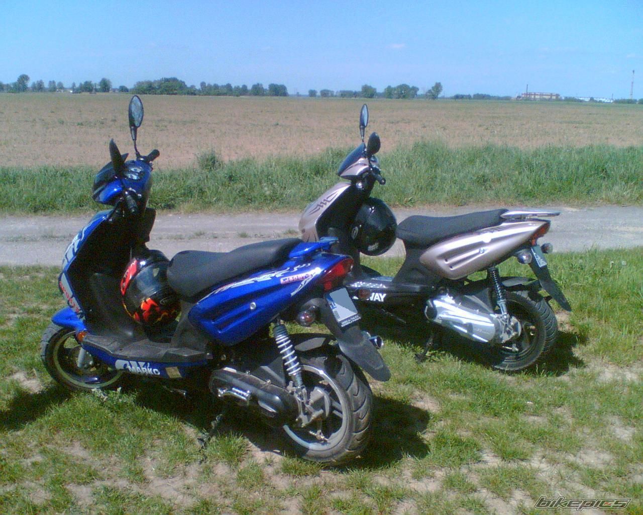 Bike Photo 897263