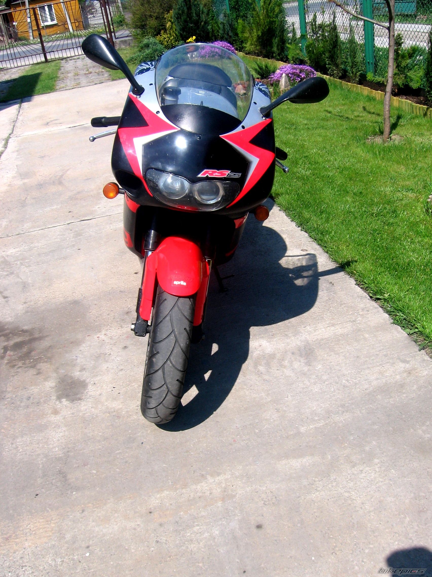 Bike Photo 897674