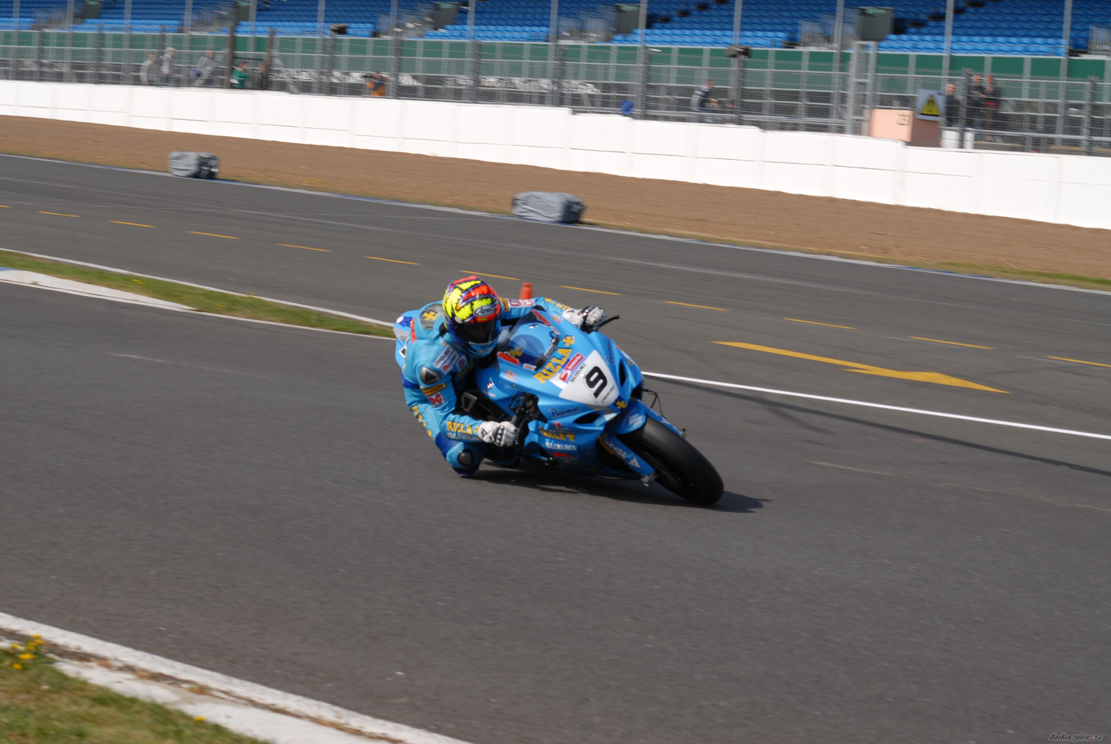 Bike Photo 897844
