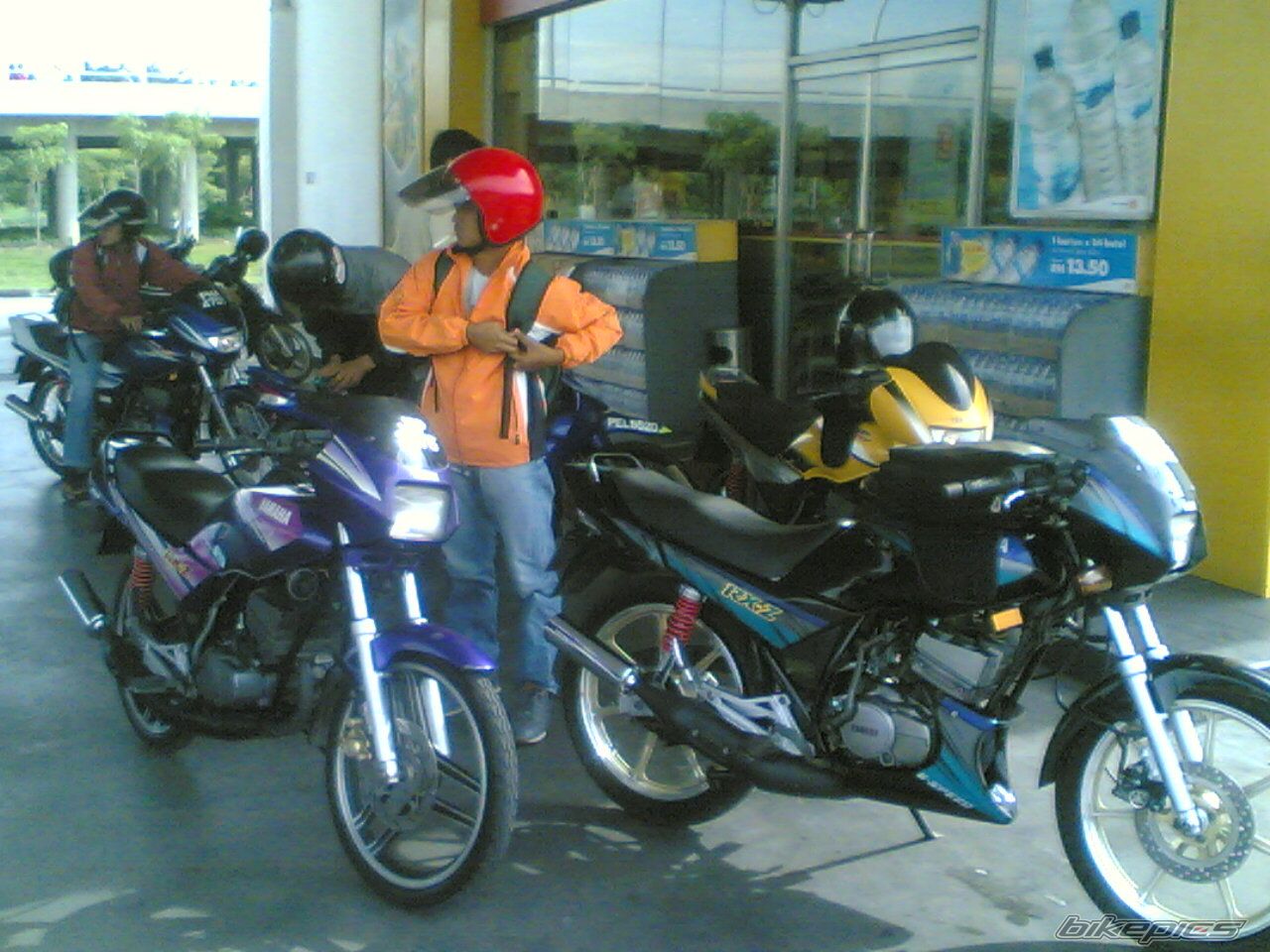 Photo 897865
