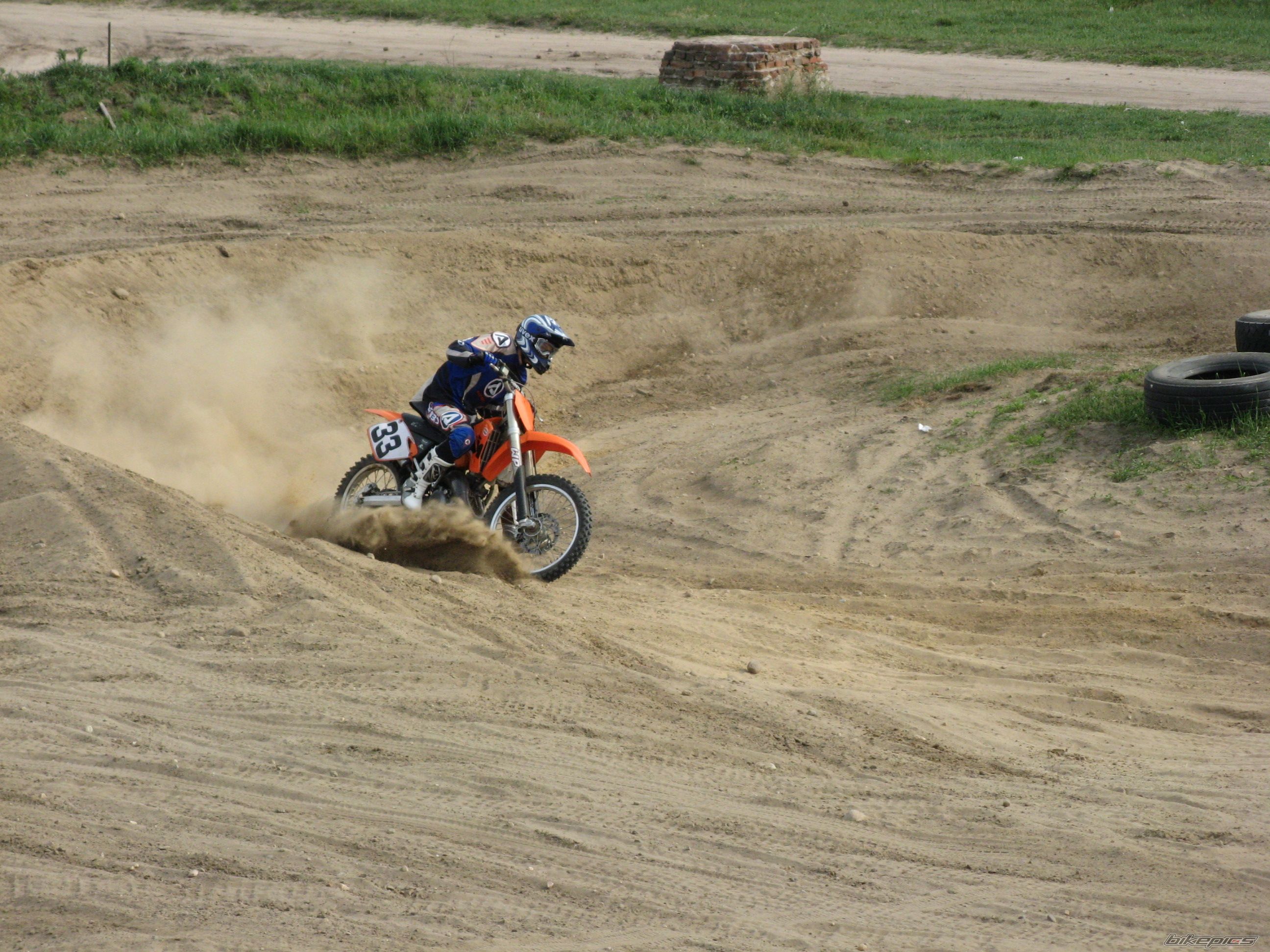 Bike Photo 898130