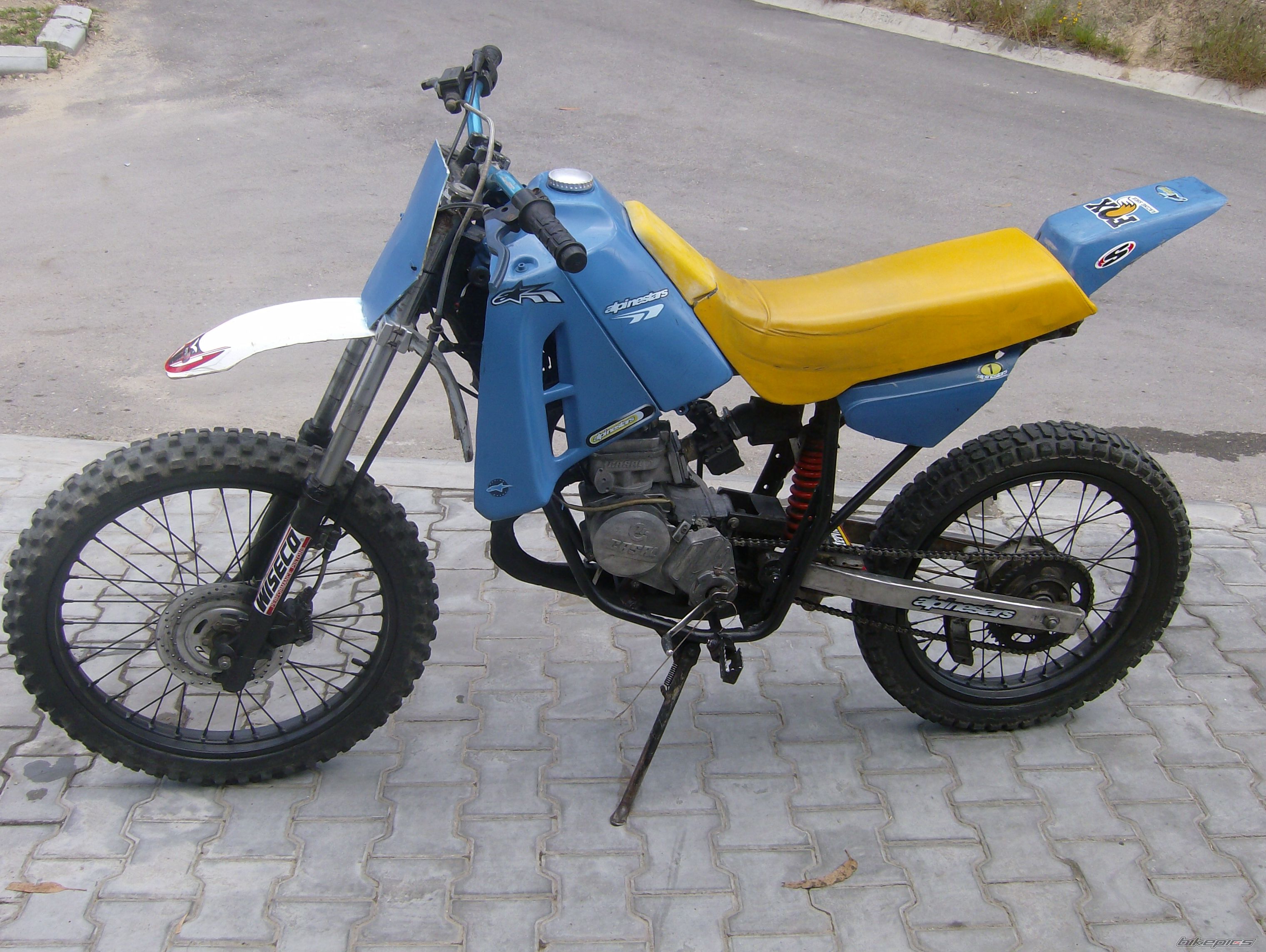 Bike Photo 899758