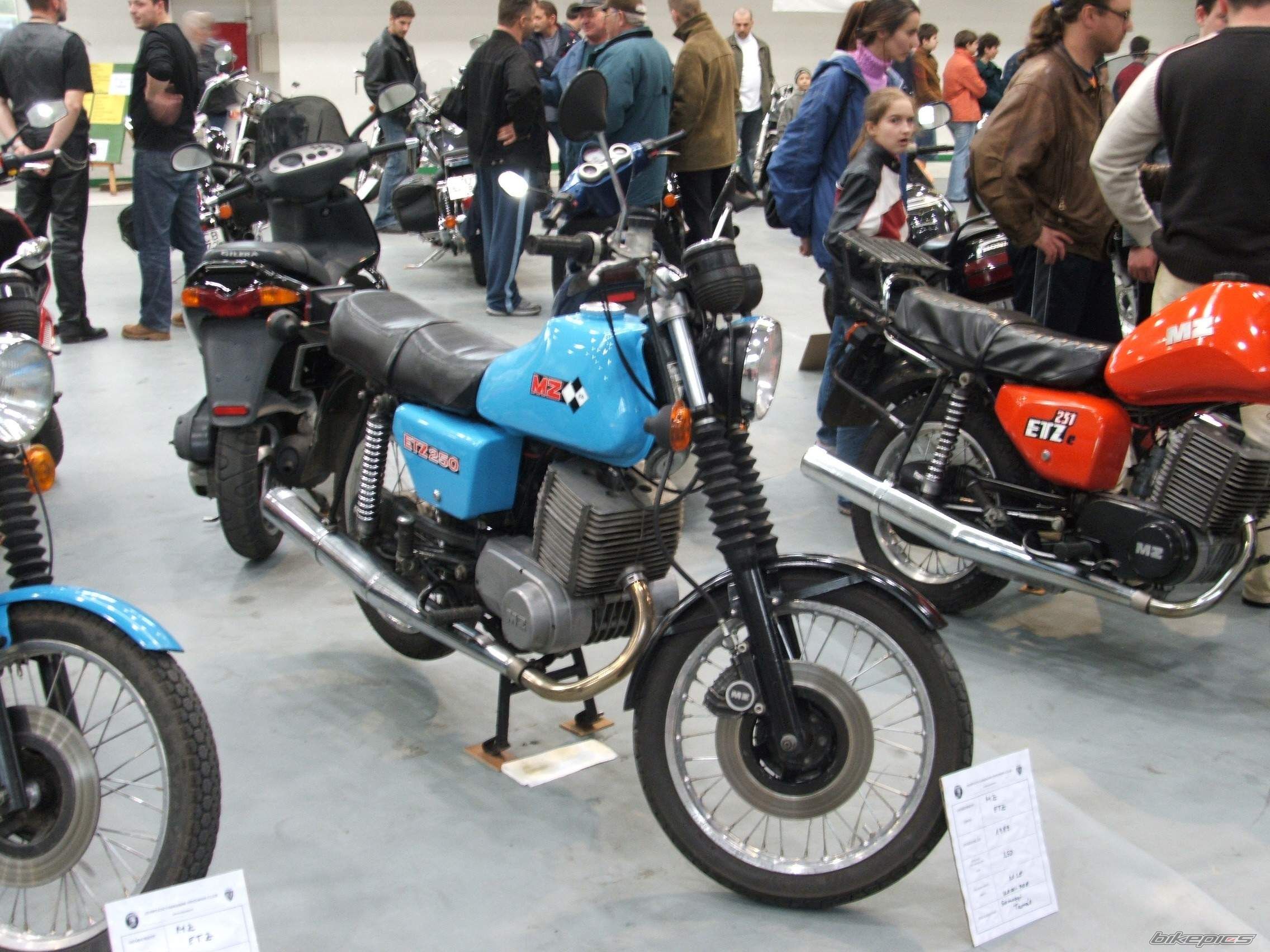 Bike Photo 901053