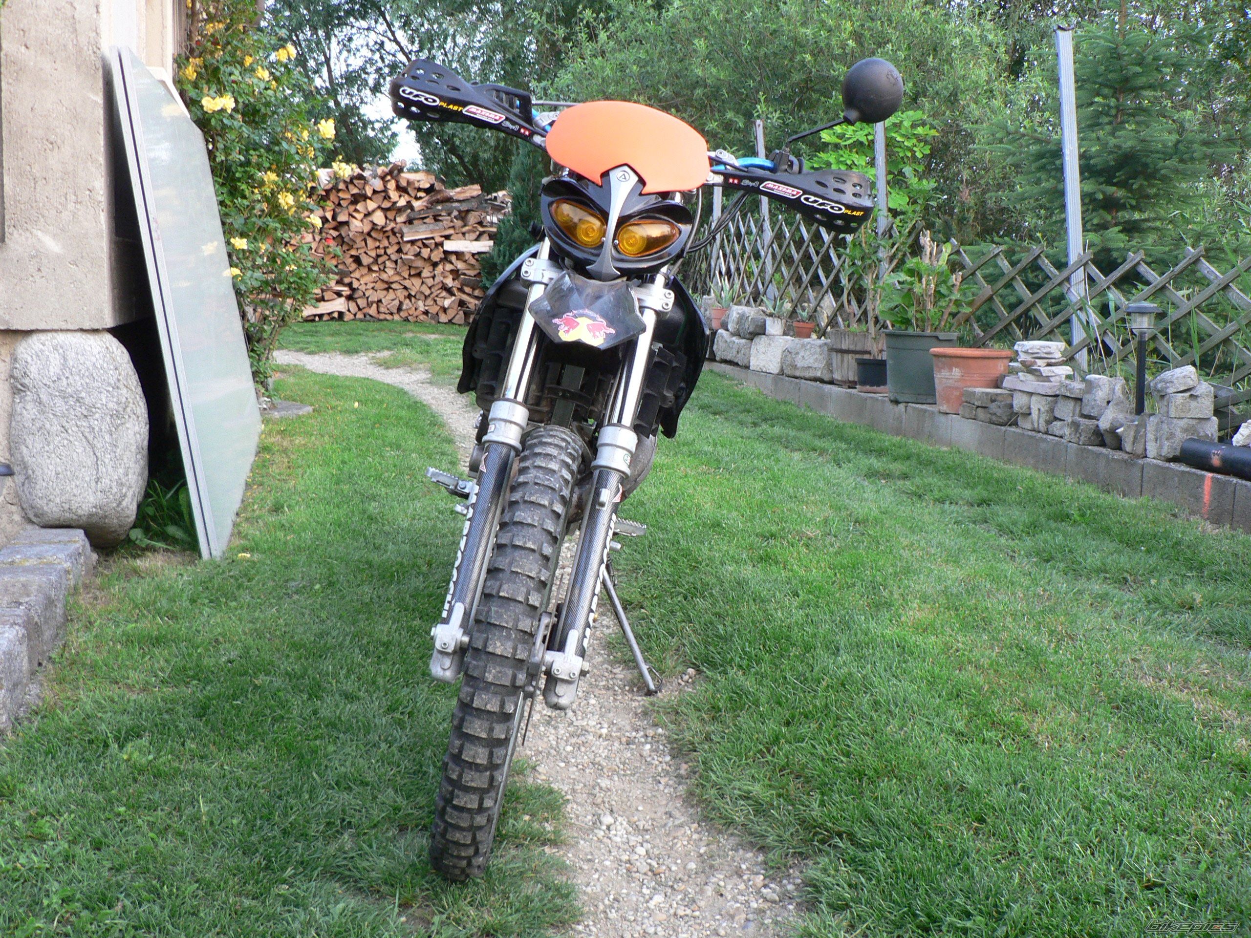Photo 904962