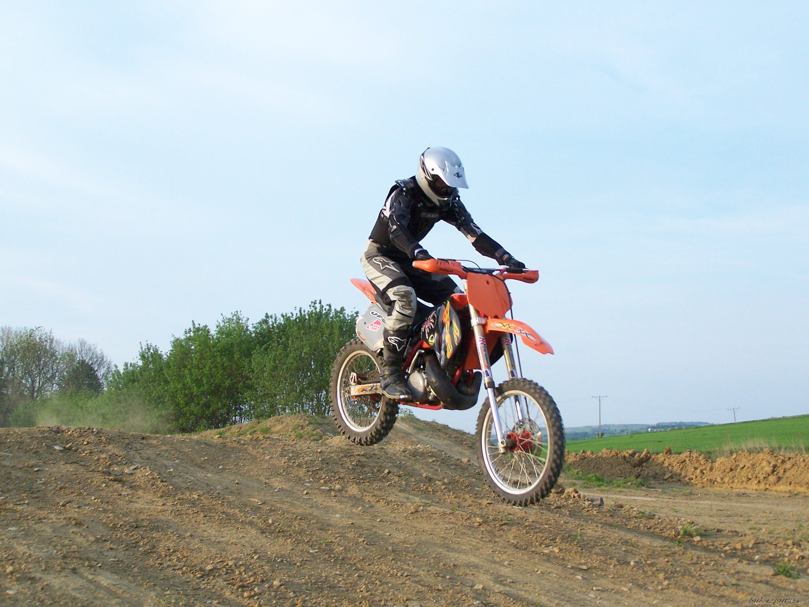 Bike Photo 905028