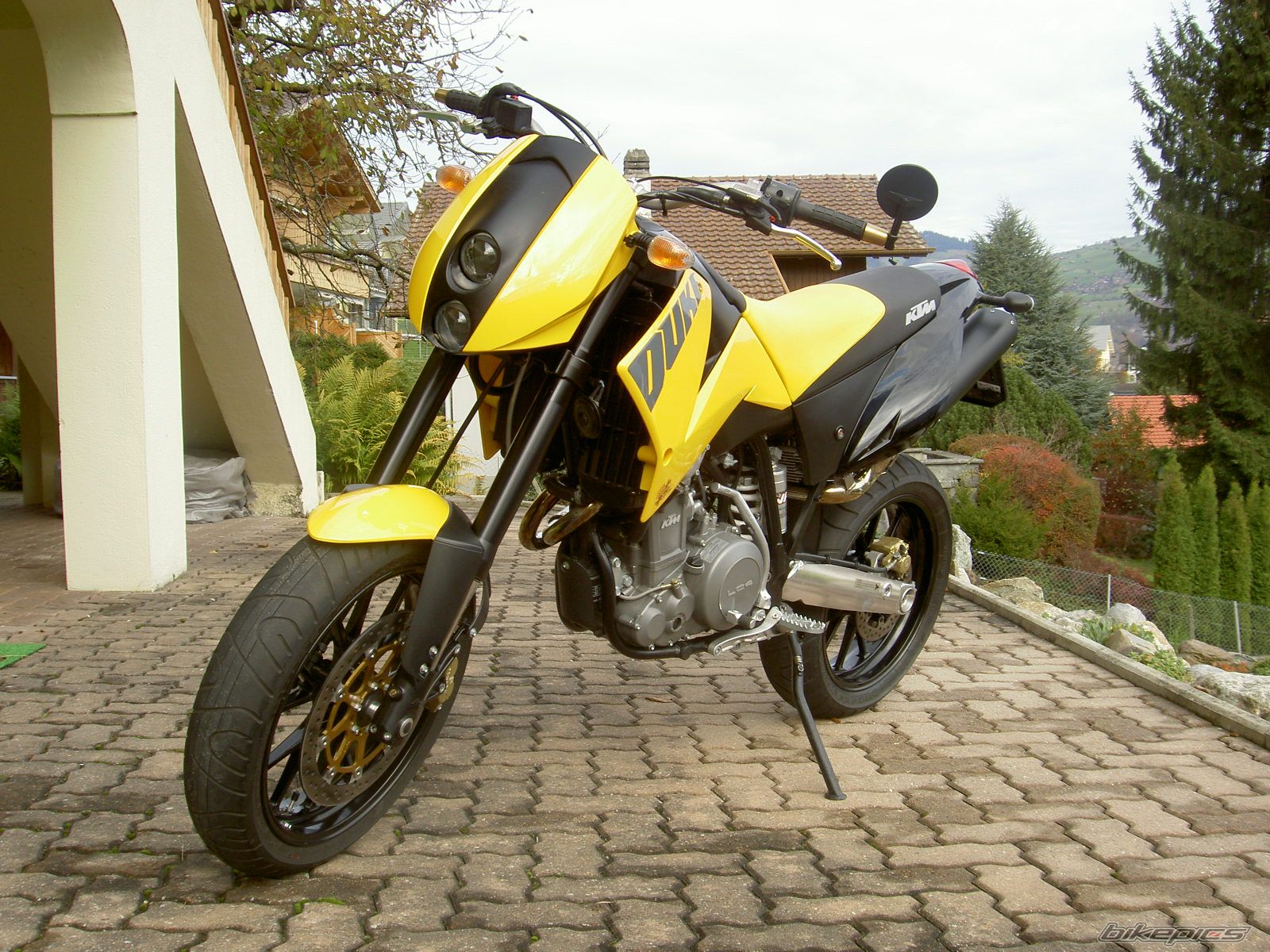 Bike Photo 905149