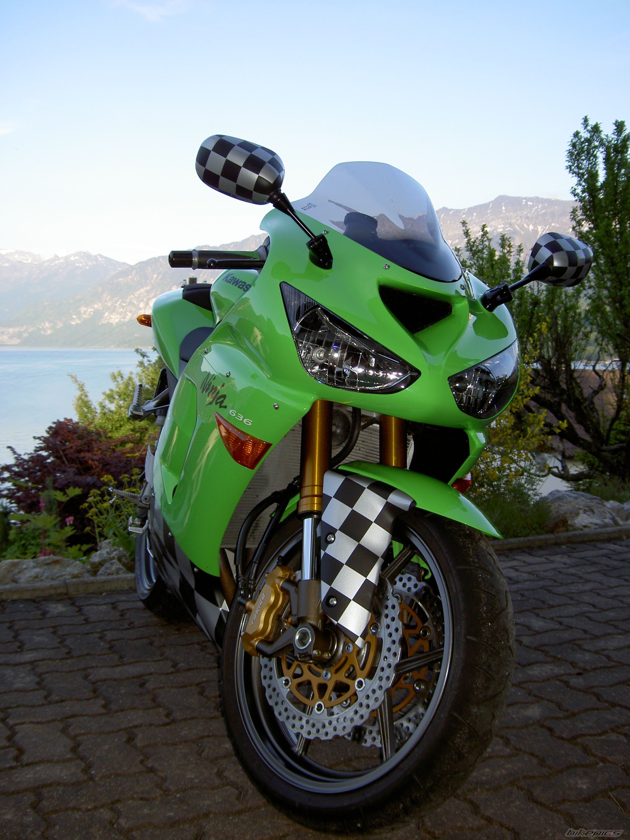 Bike Photo 905160