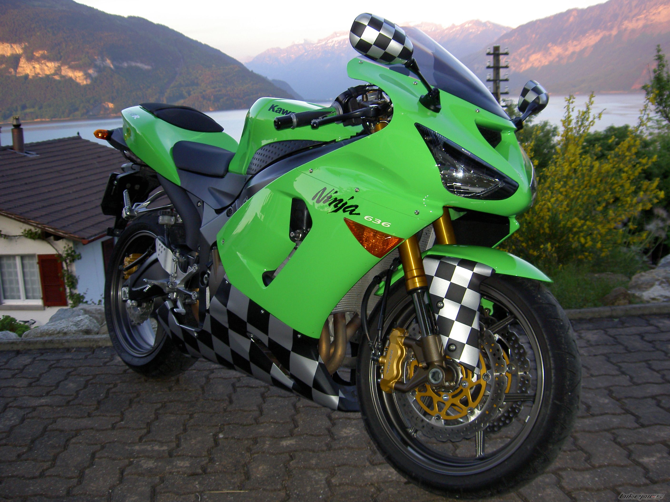 Bike Photo 905169