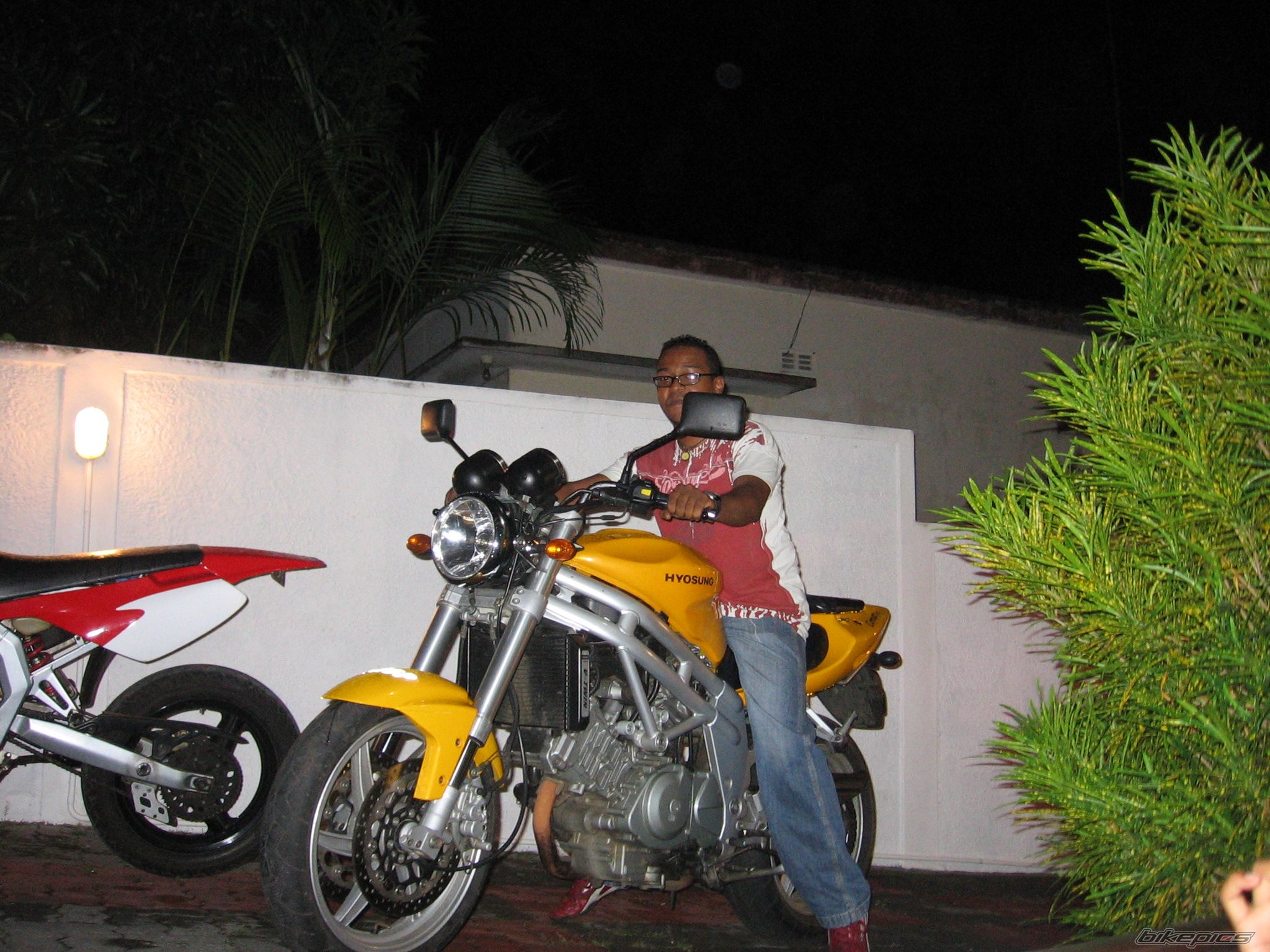 Bike Photo 905922