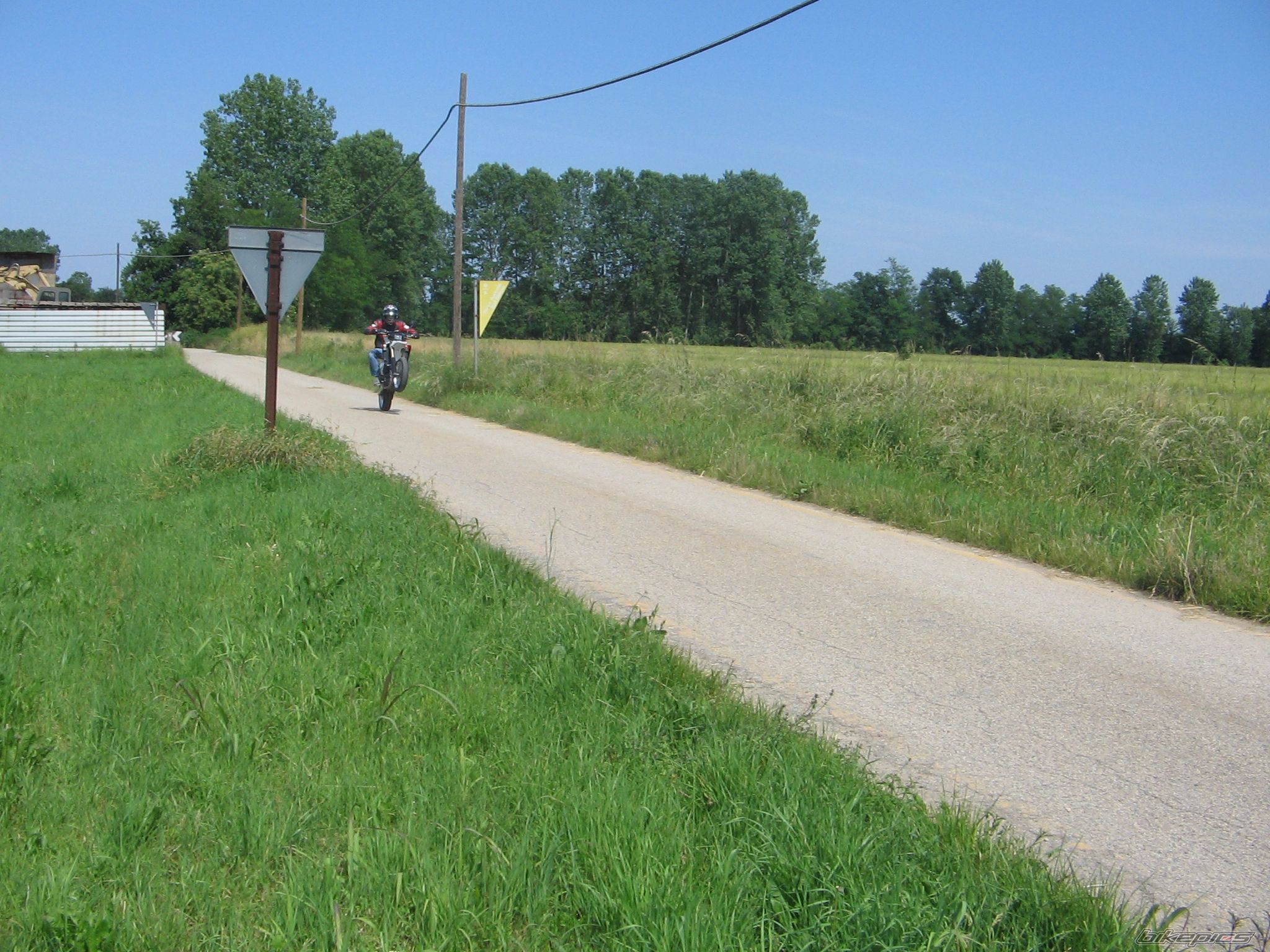 Bike Photo 906025