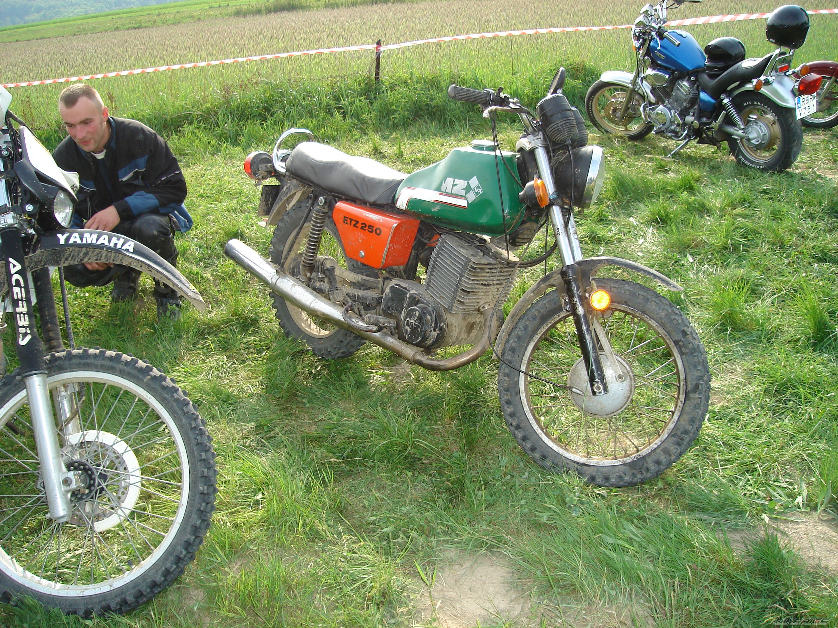 Bike Photo 906329