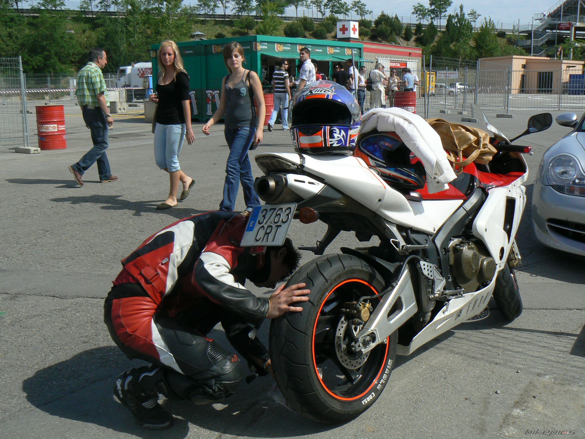 Bike Photo 906418