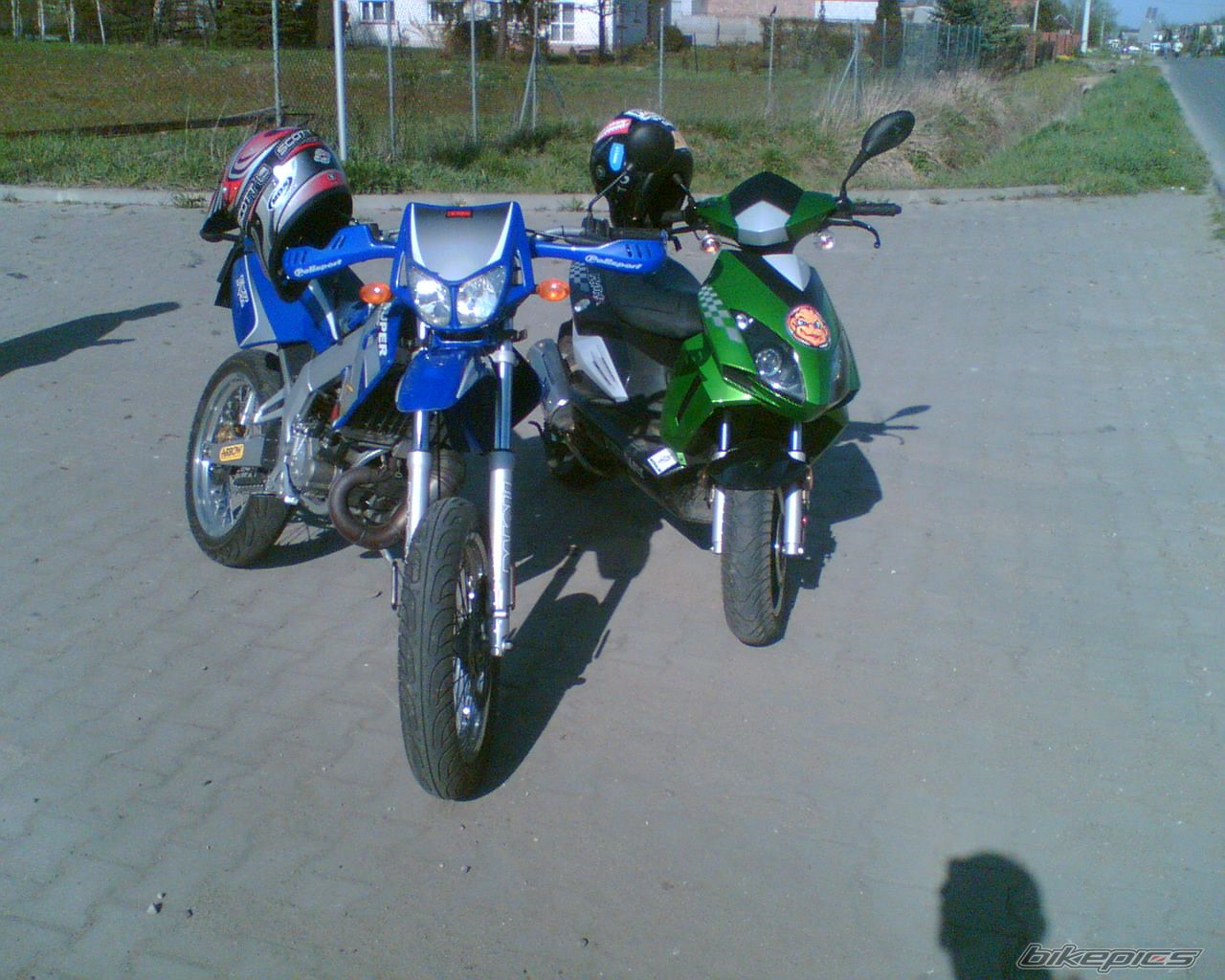 Bike Photo 906763