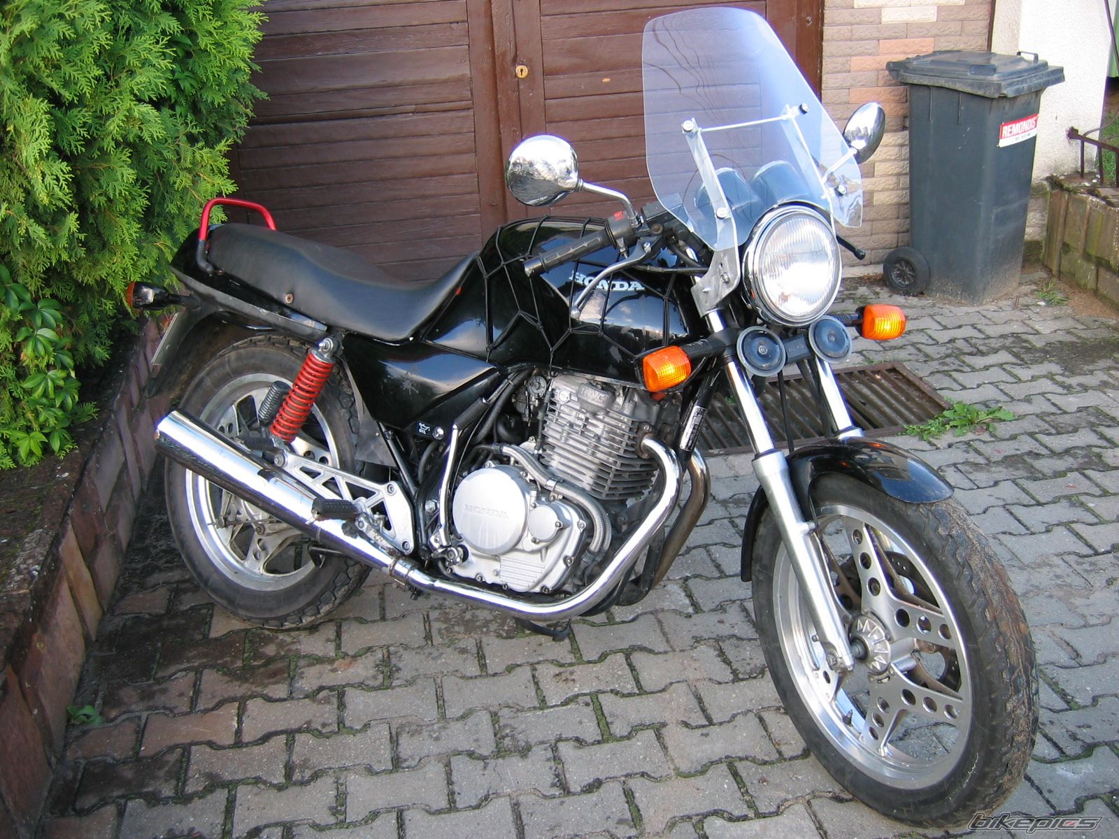 Photo 908894