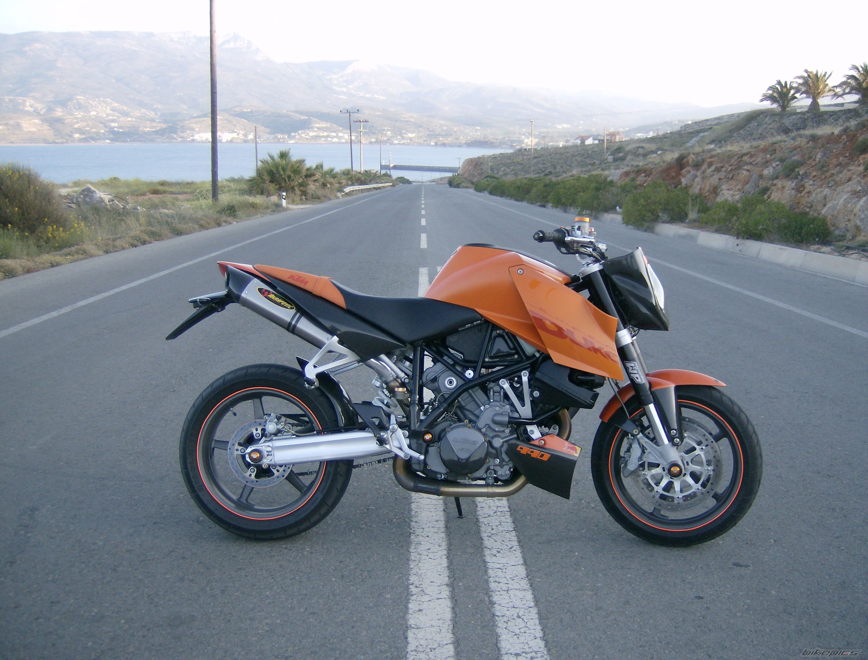 Bike Photo 909704