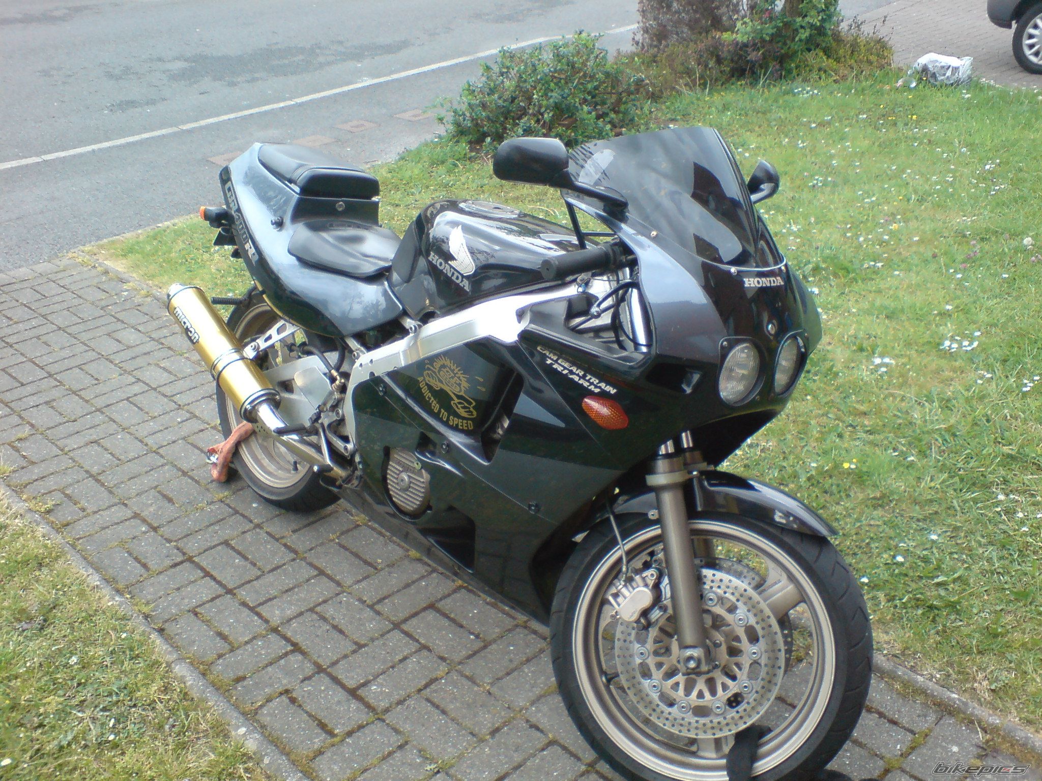 Photo 913024