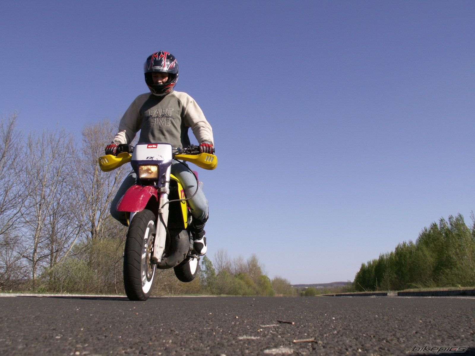 Bike Photo 913378