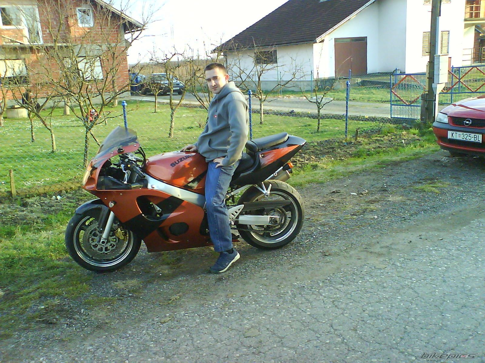 Photo 921937