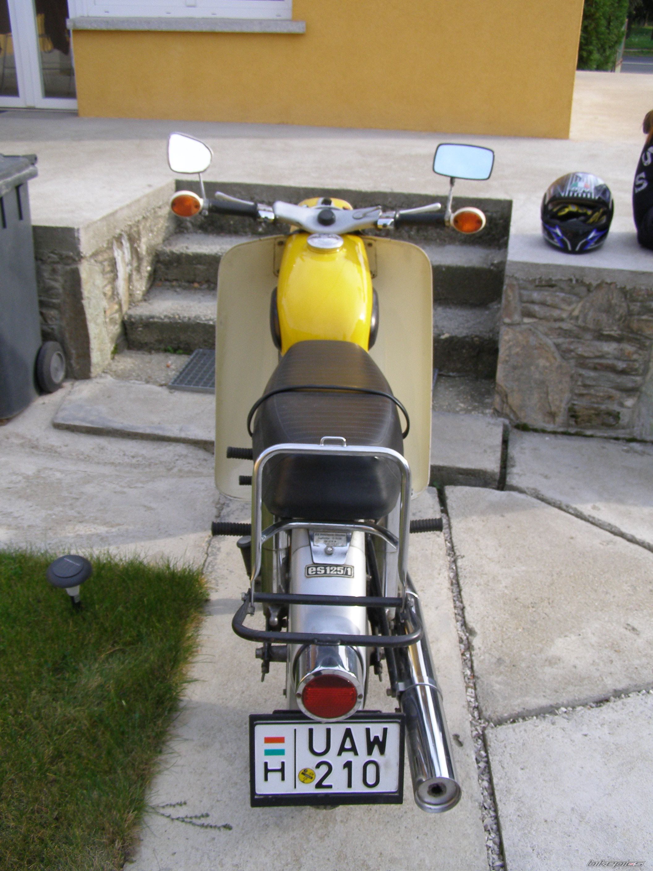 Photo 922096