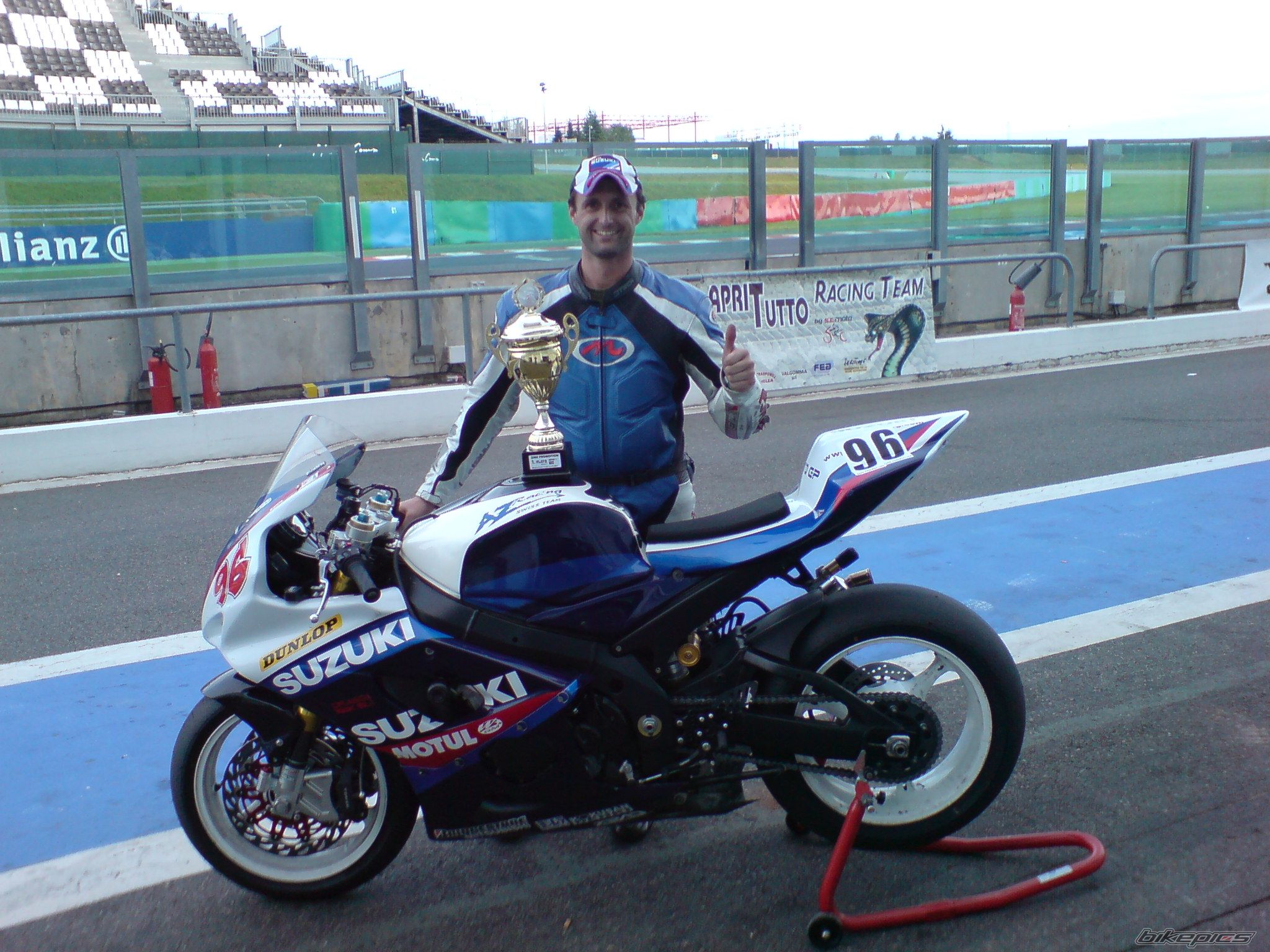 Bike Photo 927782