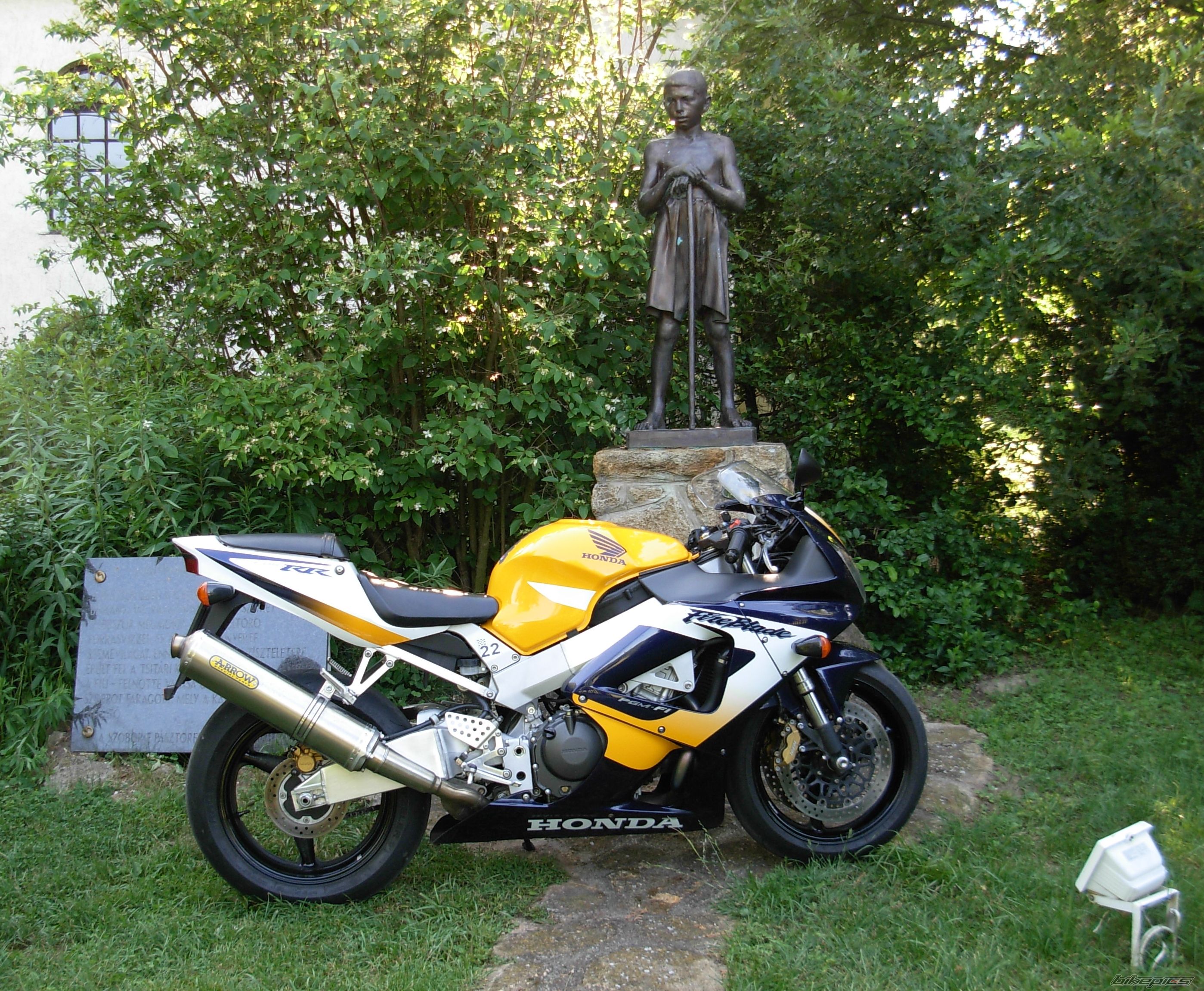 Bike Photo 928557