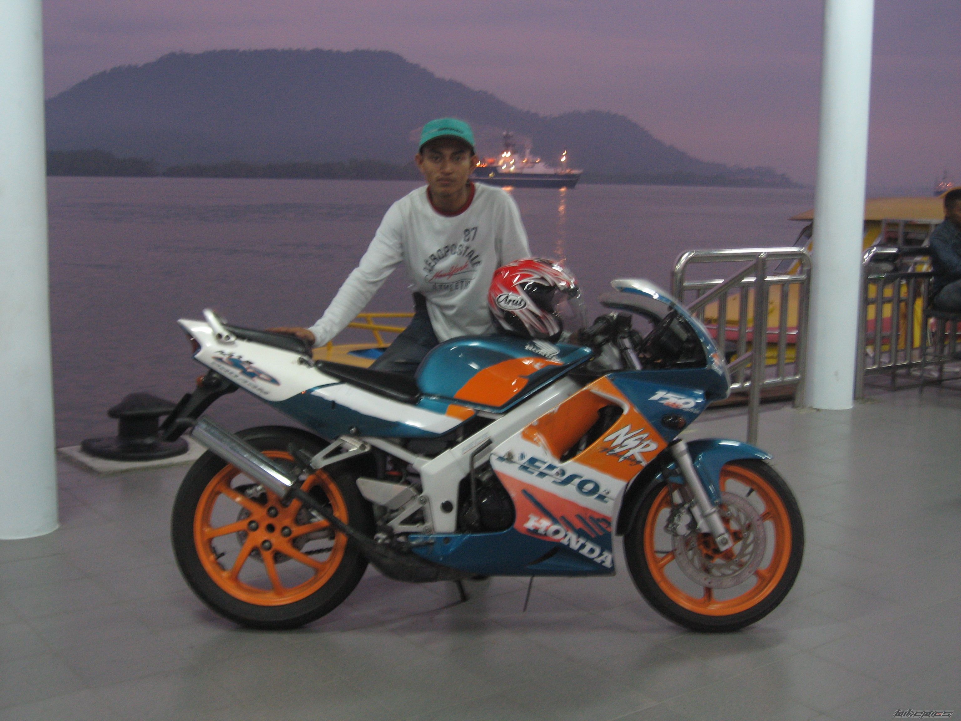 Bike Photo 929093