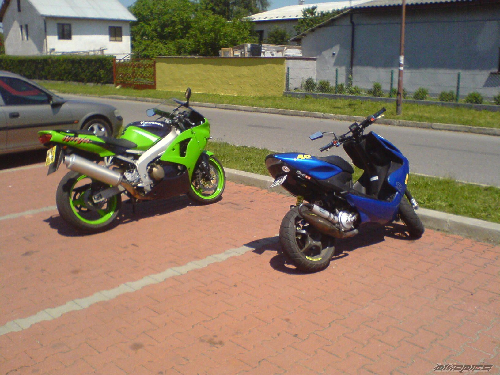 Bike Photo 929360