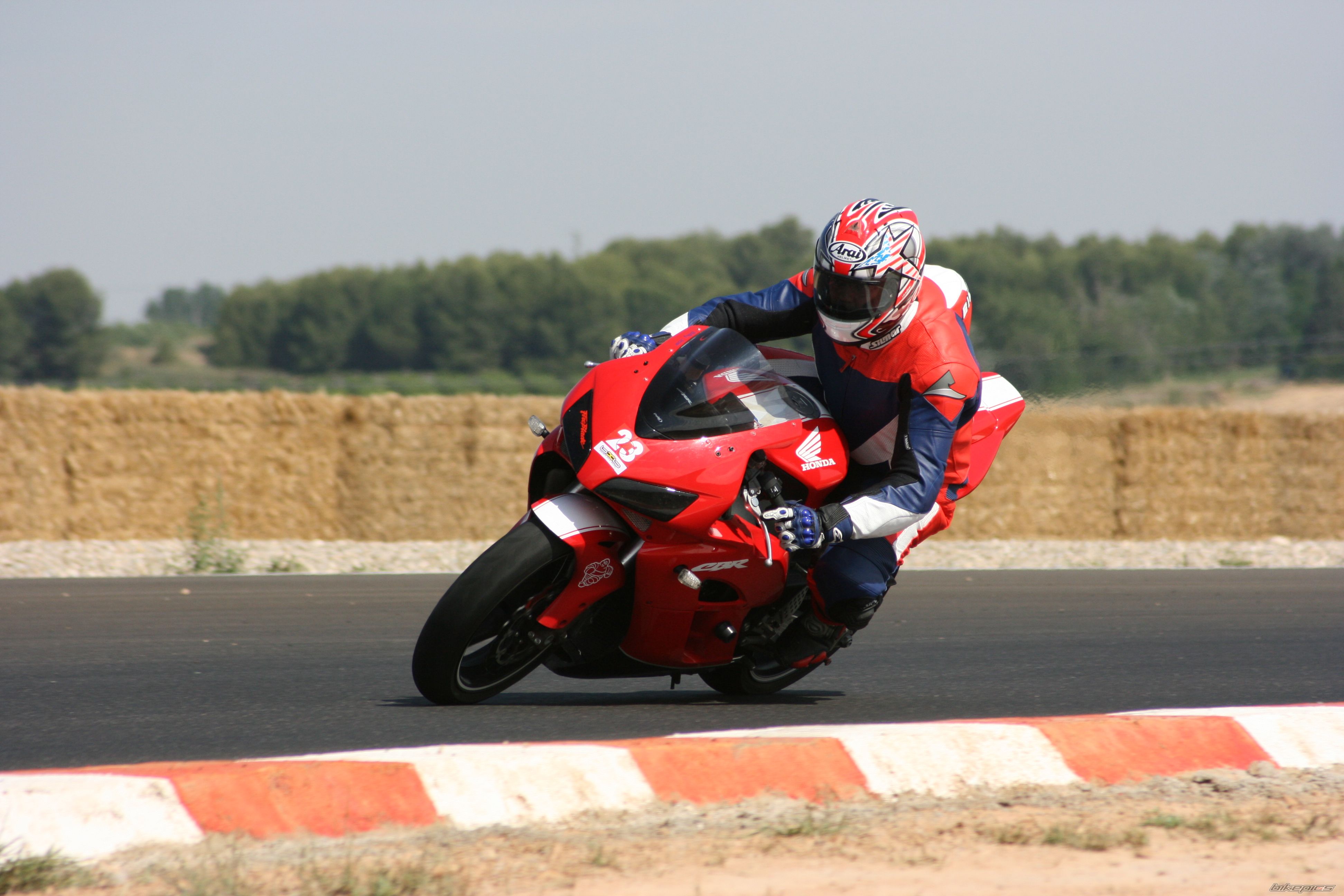 Bike Photo 929881
