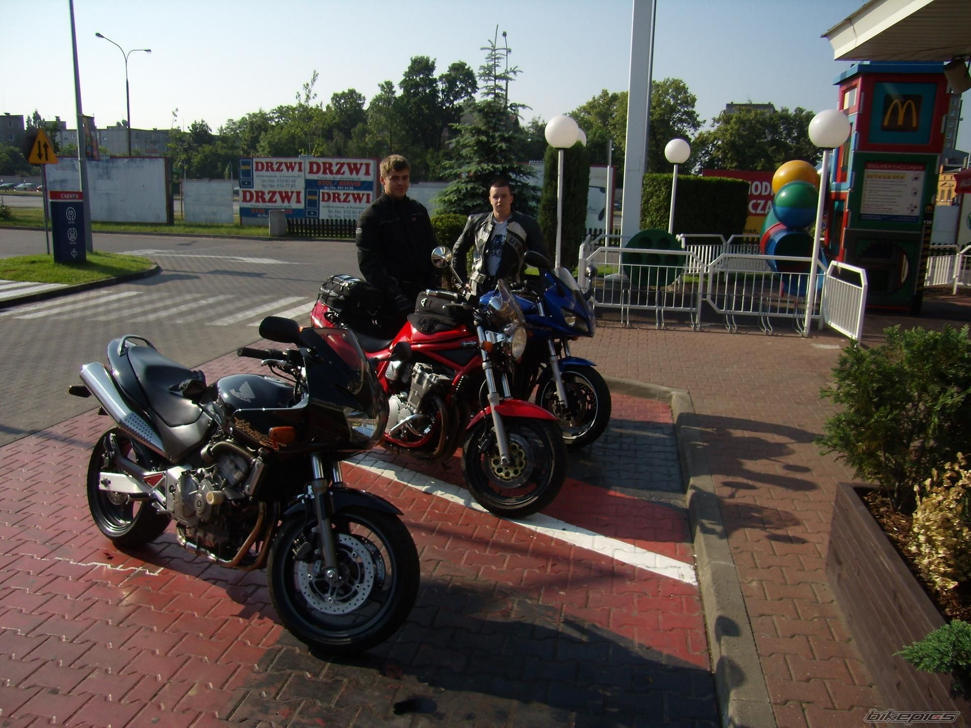 Photo 930296