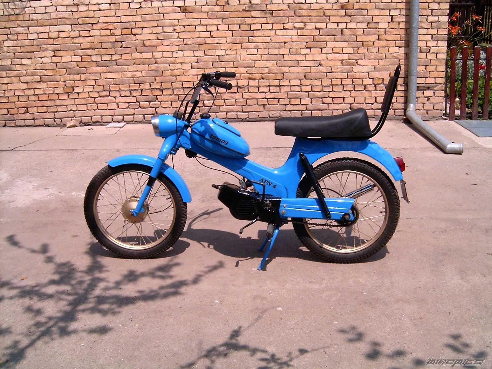 Bike Photo 930522