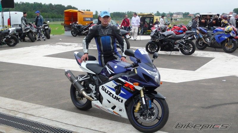 Bike Photo 930826