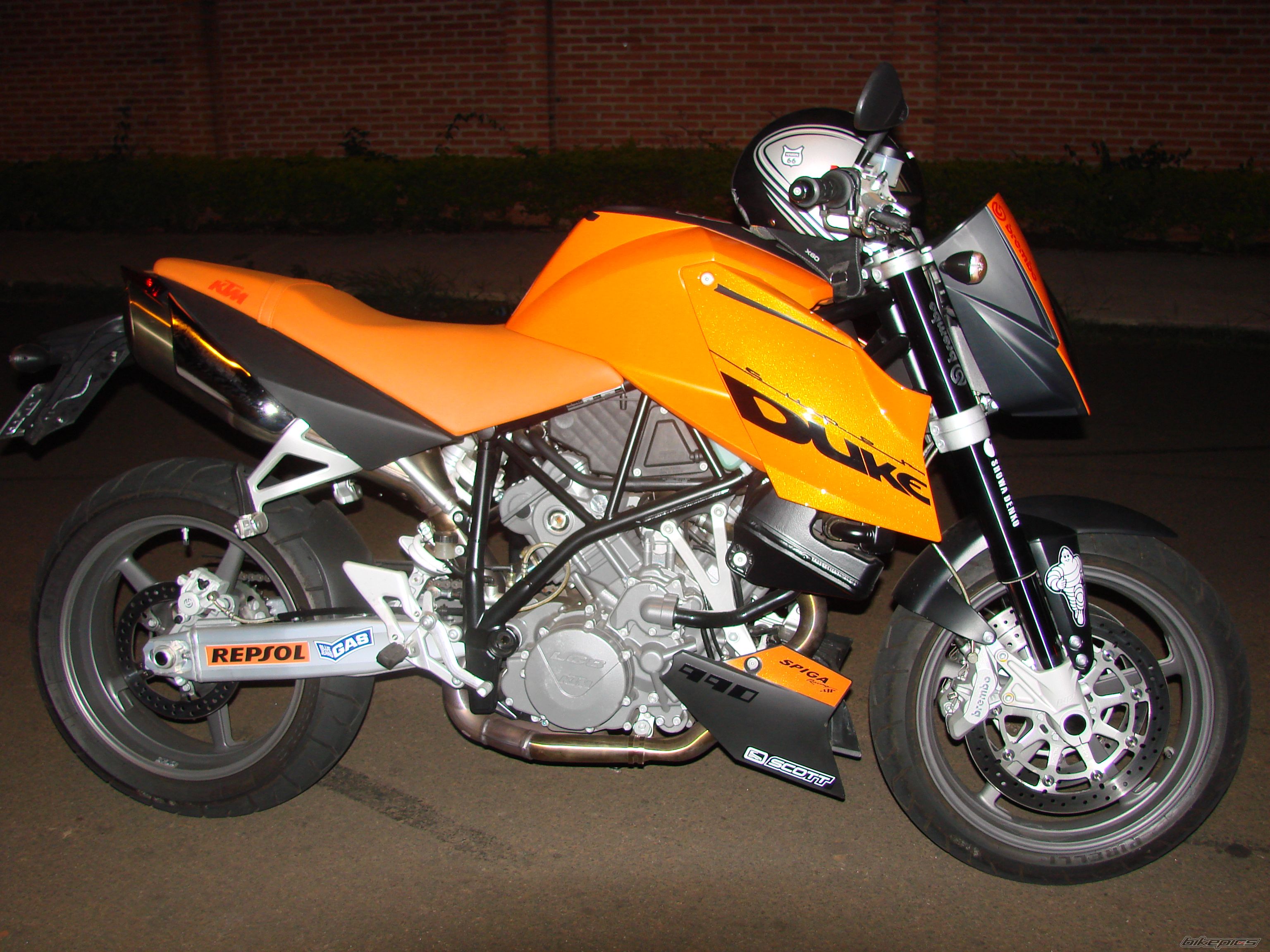 Bike Photo 930904