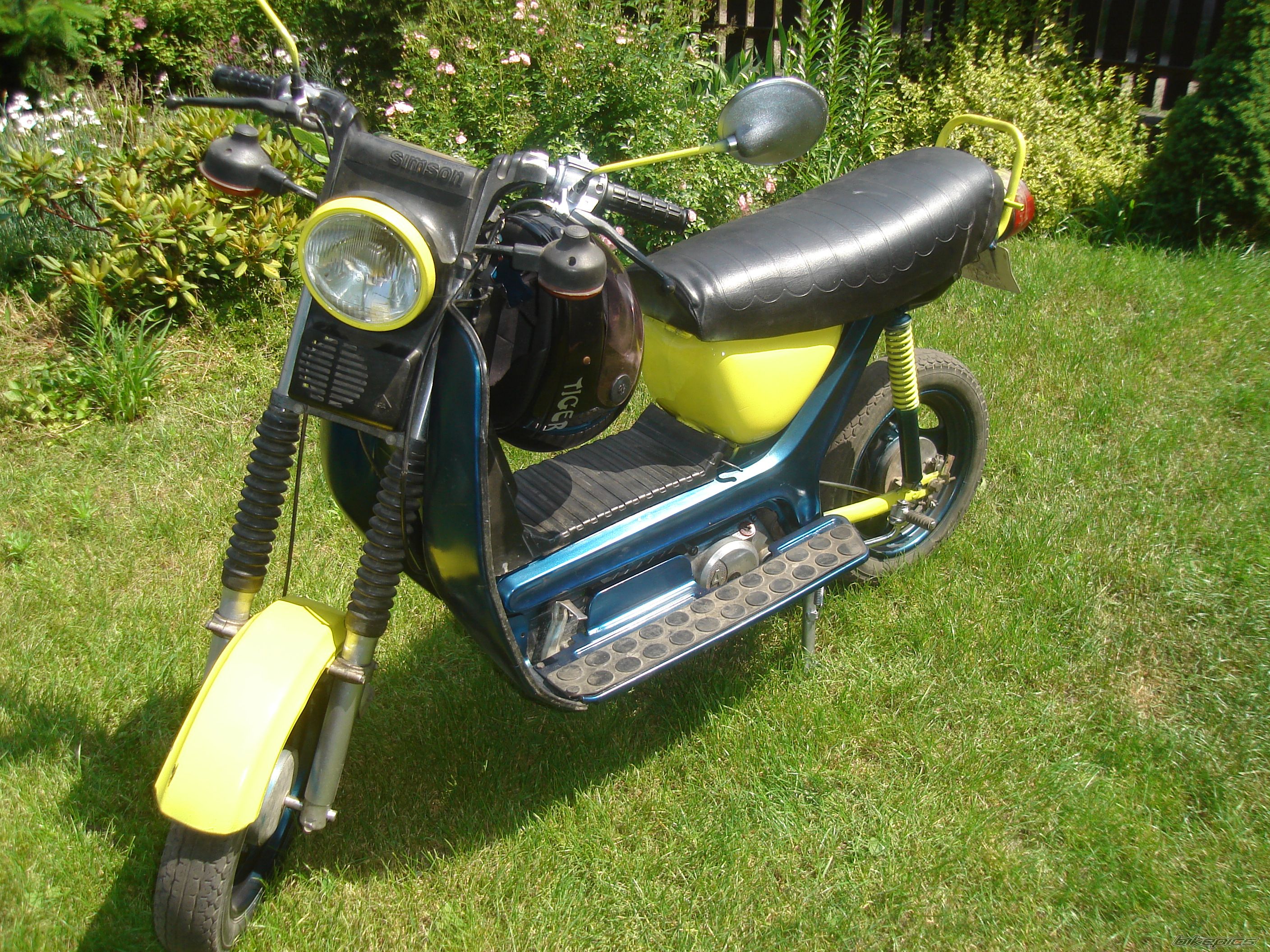 Photo 932474