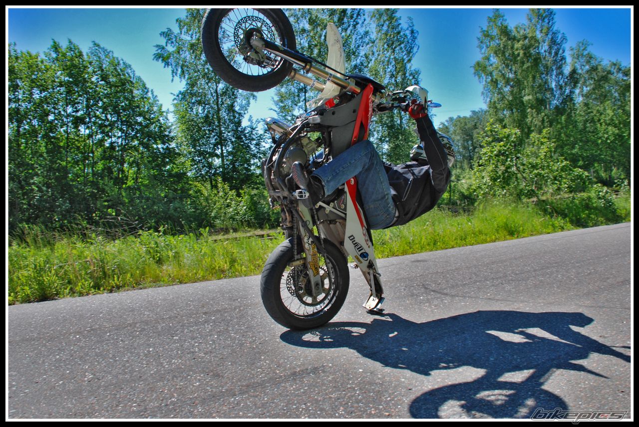 Bike Photo 933312