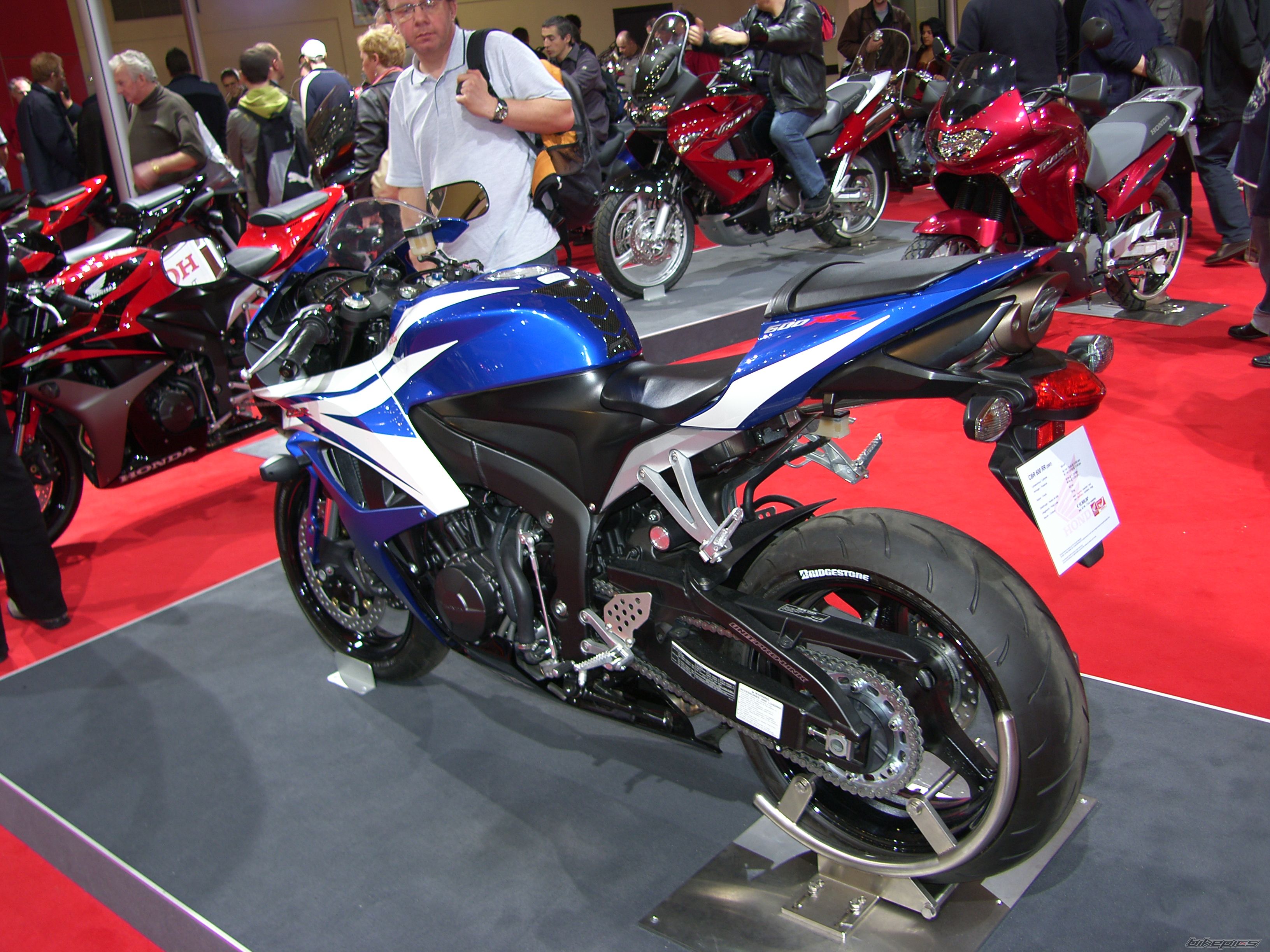 Bike Photo 933455