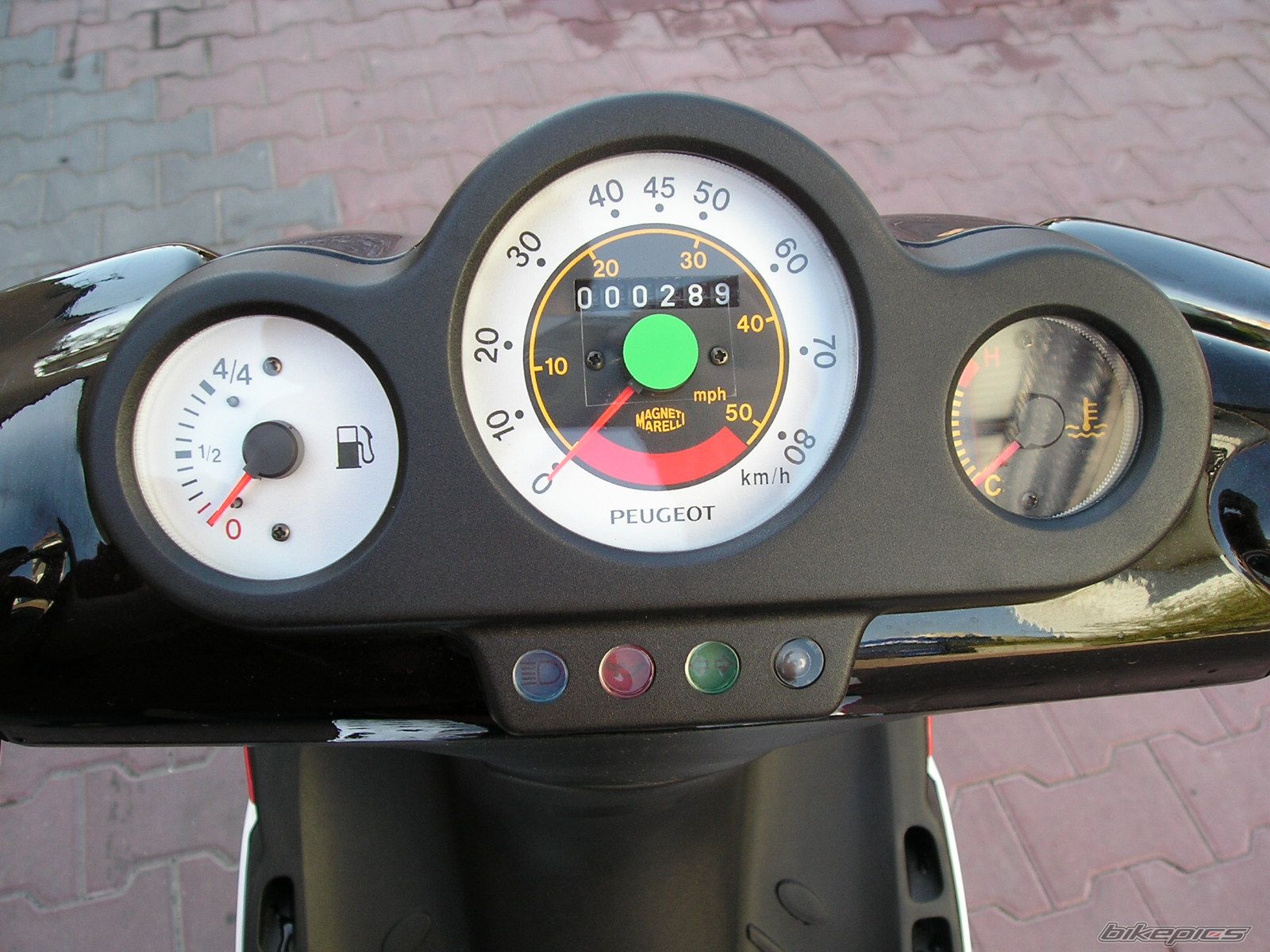 Photo 933681