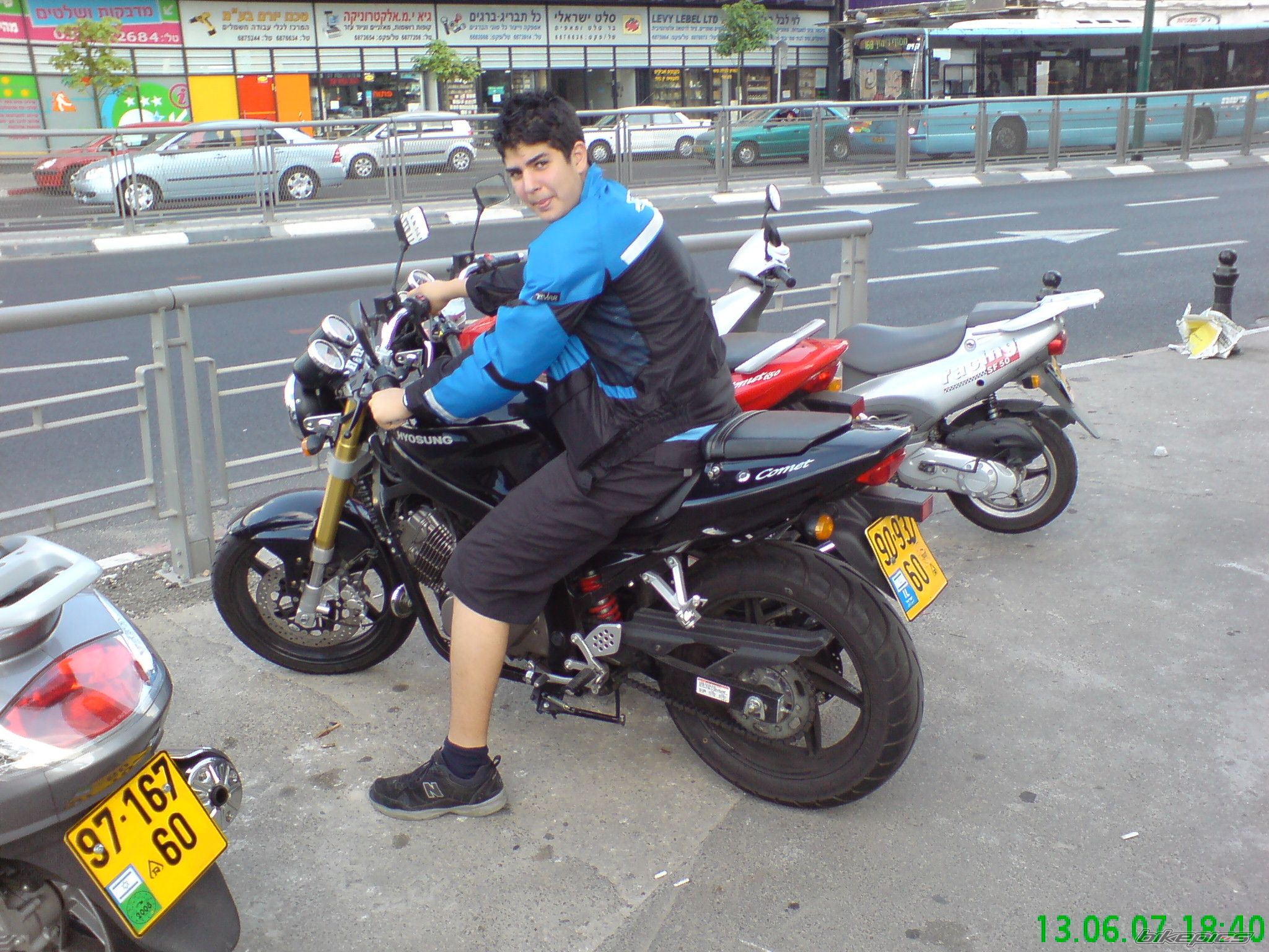 Bike Photo 933750