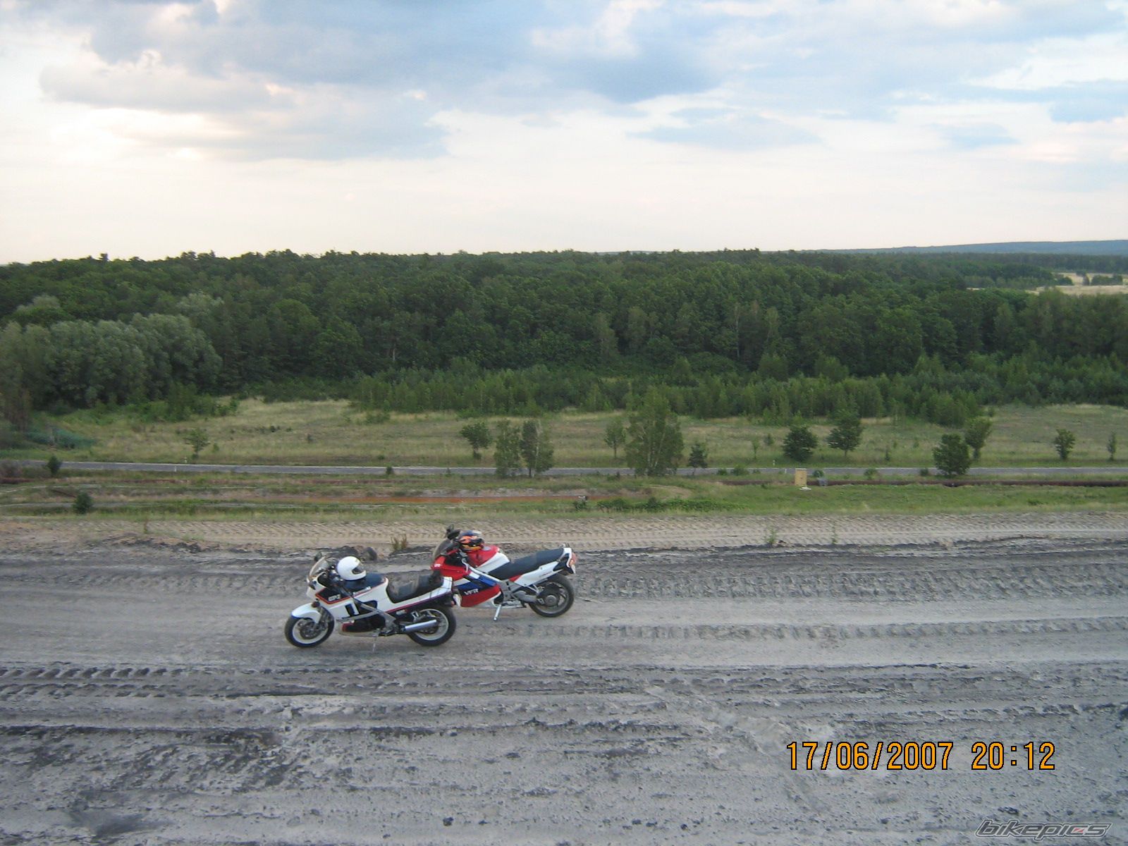 Photo 935015